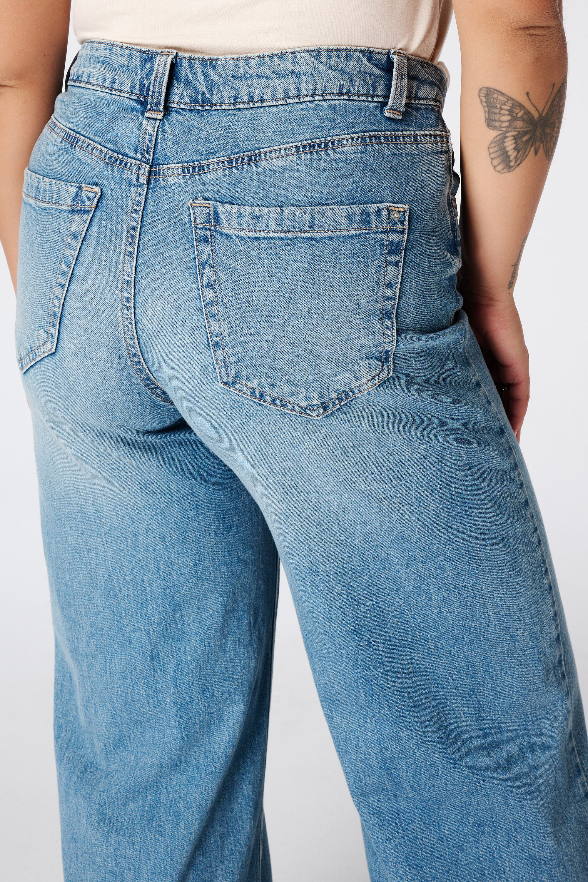 Weite Jeans mit hoher Taille image number 2