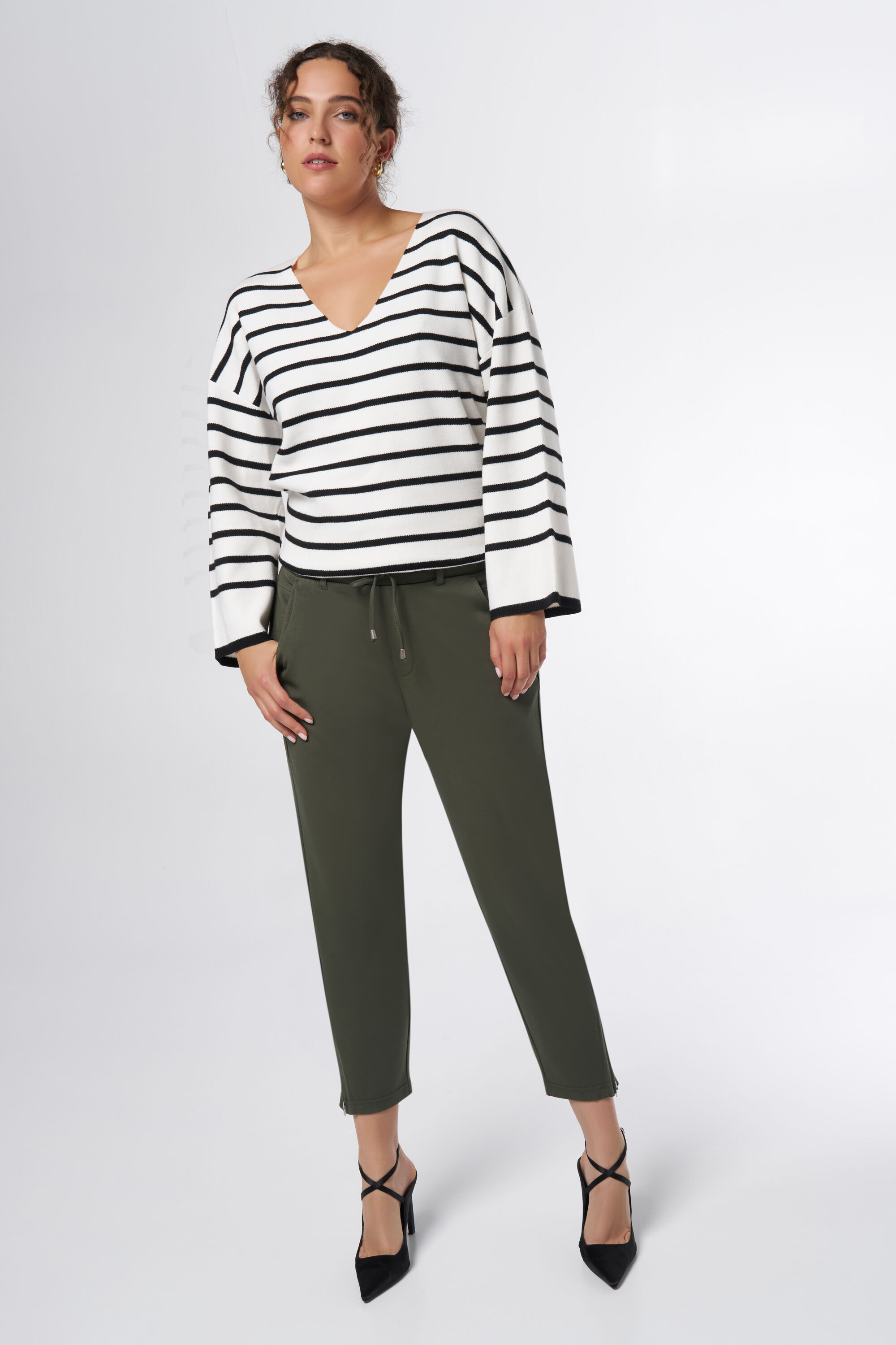 Hose mit Stretch image number 6