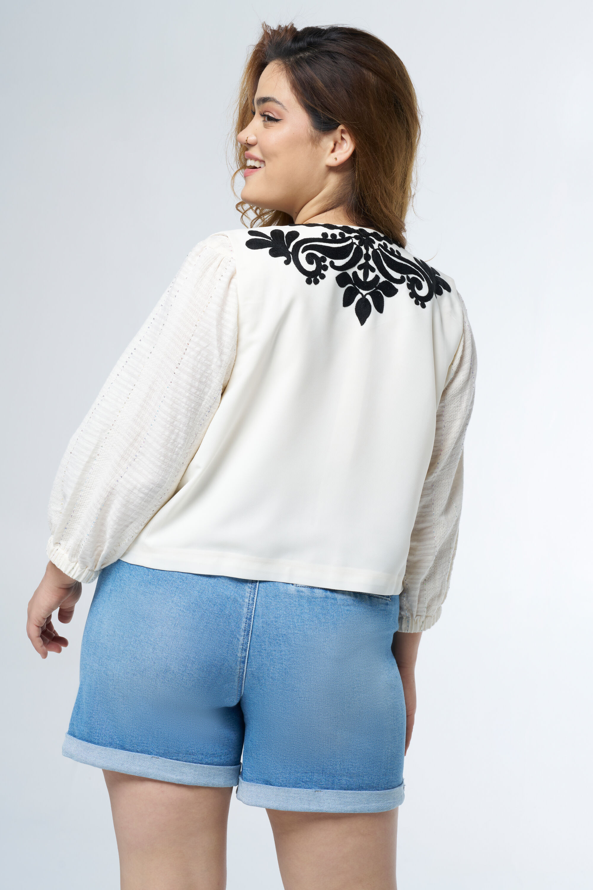 Bestickte Weste  image number 3