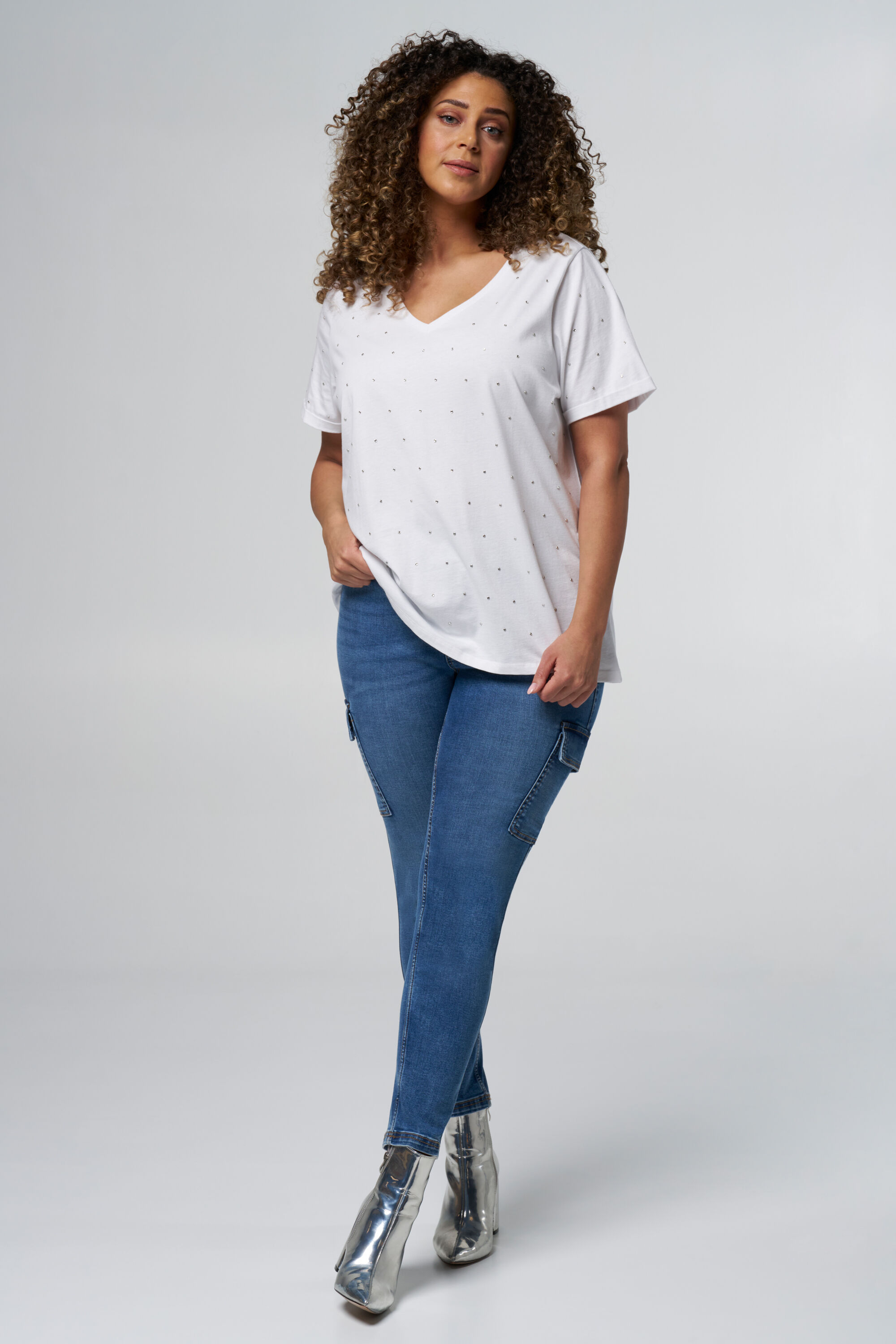 T-Shirt mit Steinen image number 5