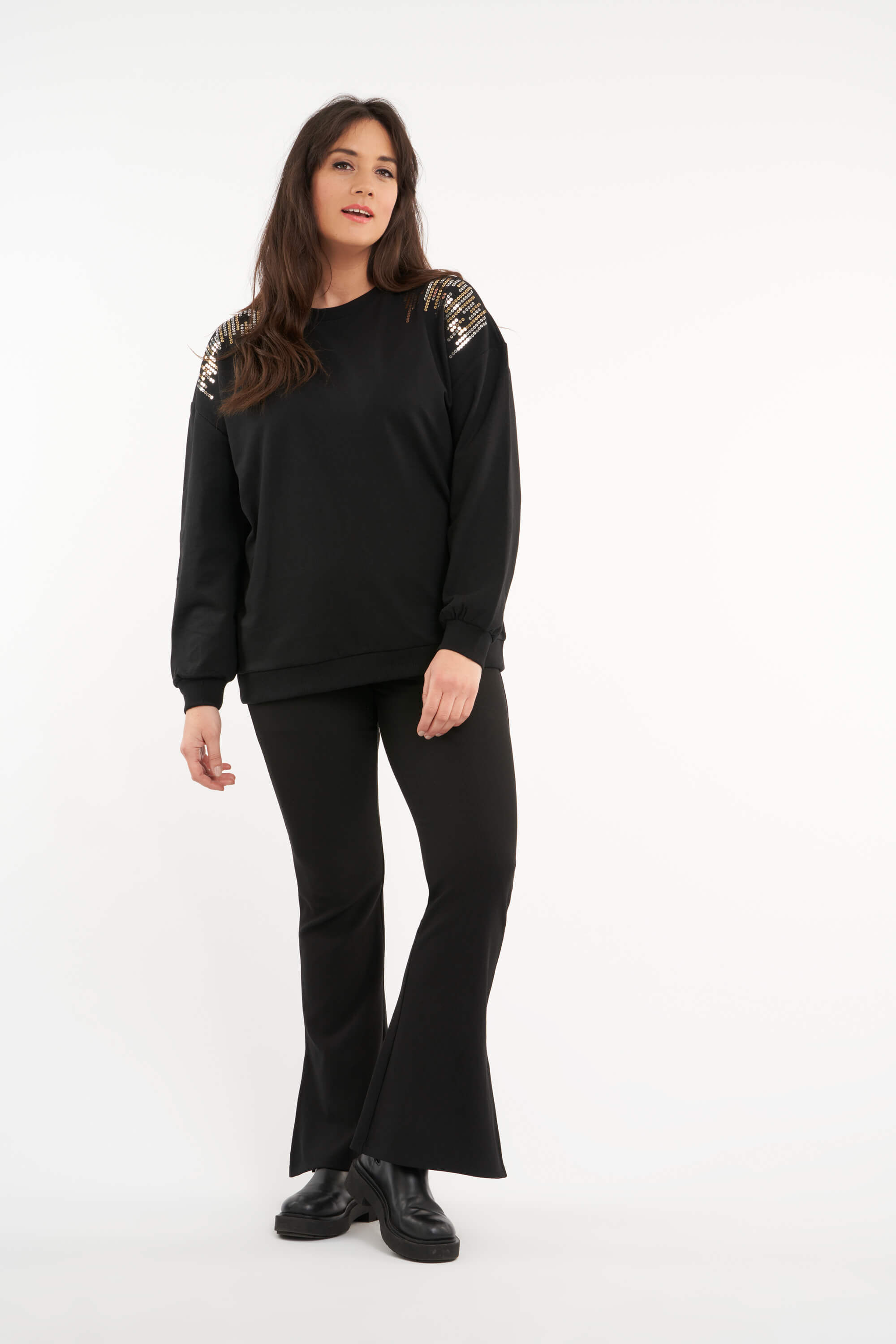 Pullover mit Pailletten image number 5