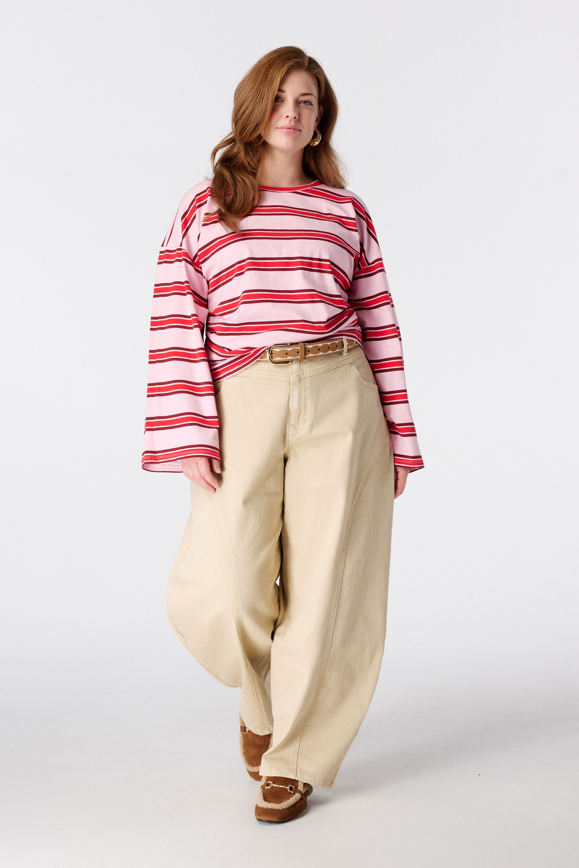 Barrel Jeans image number 6