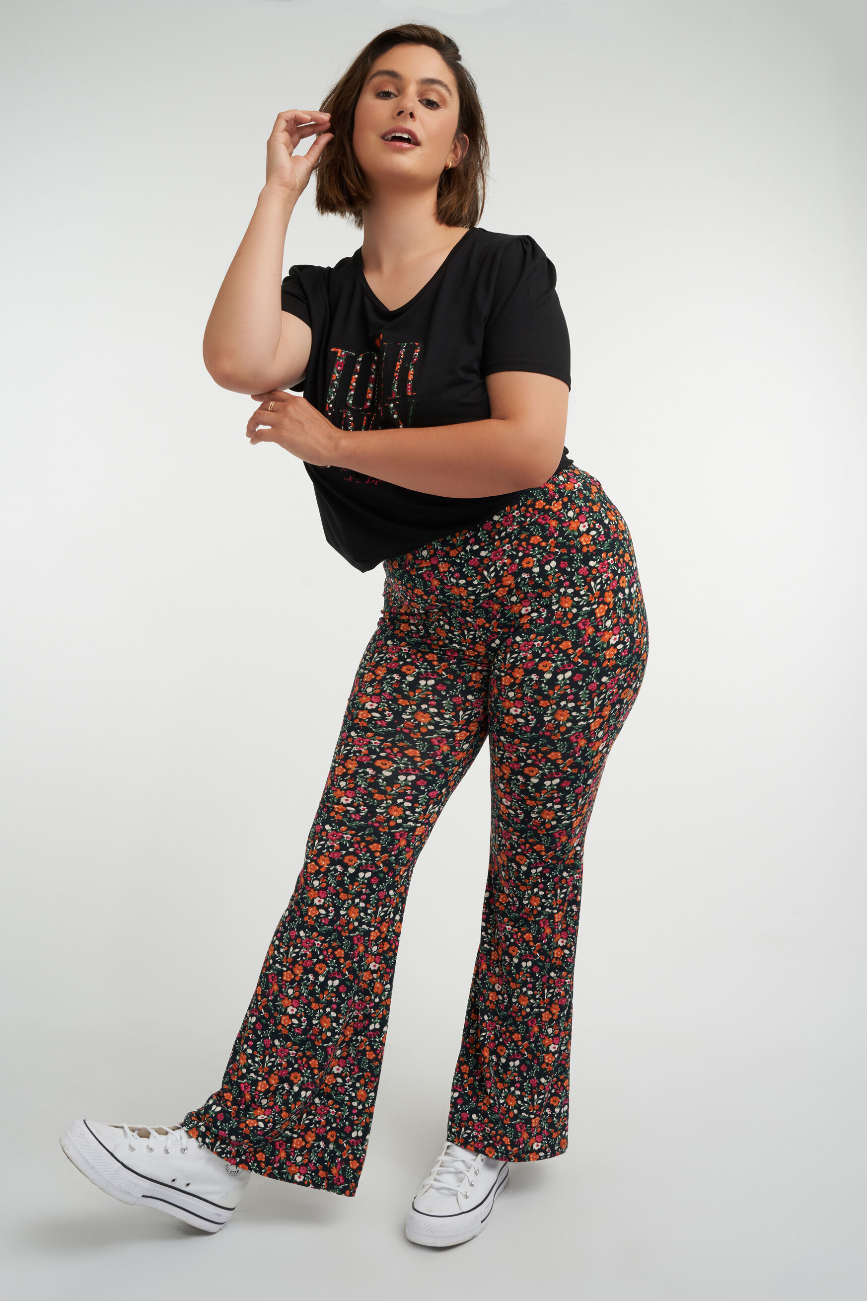 Ausgestellte Leggings mit Blumen-Print  image number 7