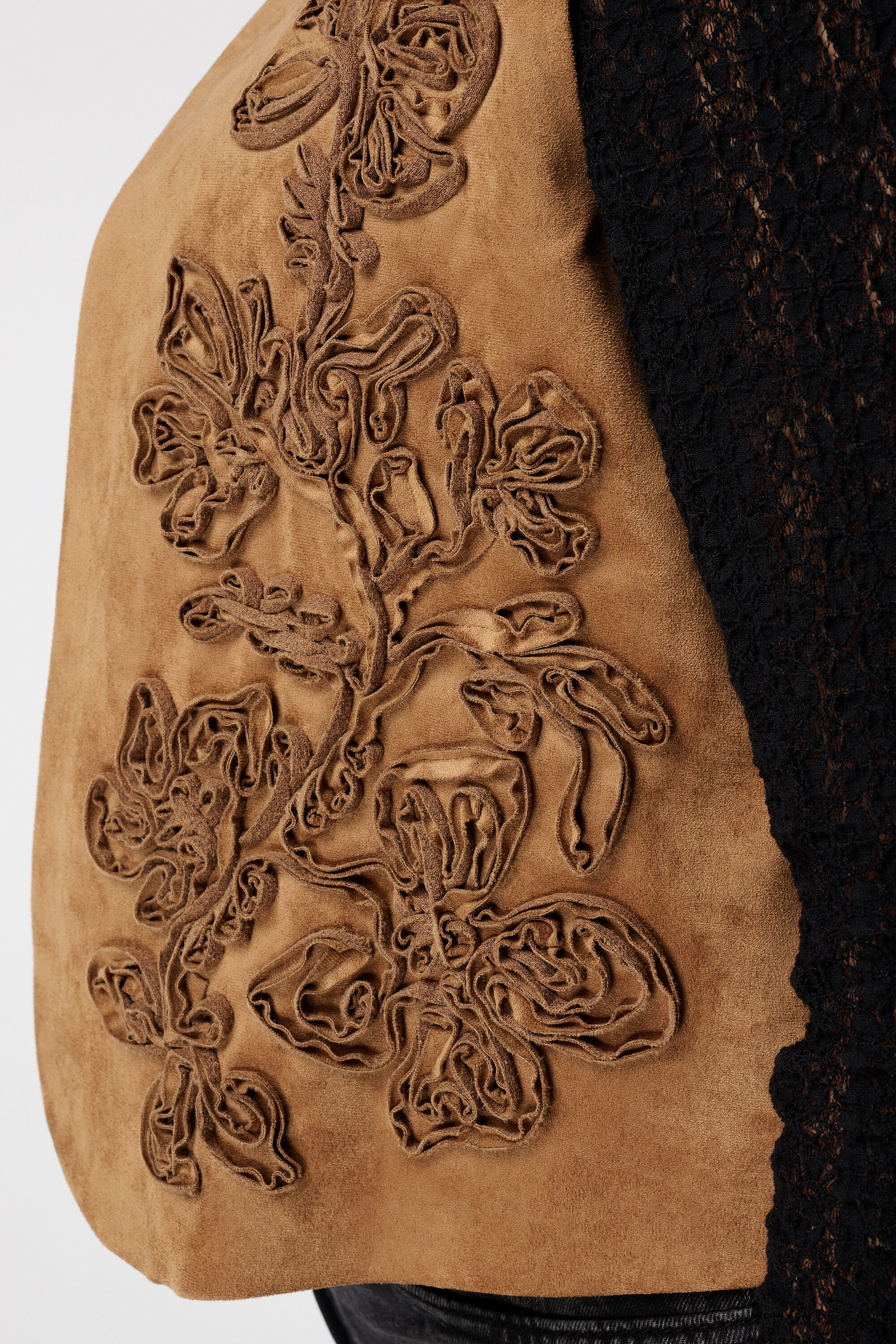 Su&egrave;dine-Weste mit Stickerei image number 6