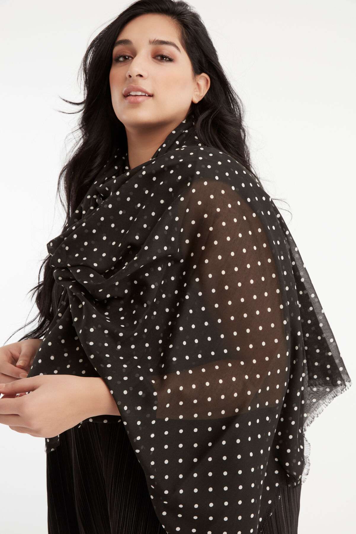 Schal mit Punktmuster image number 2