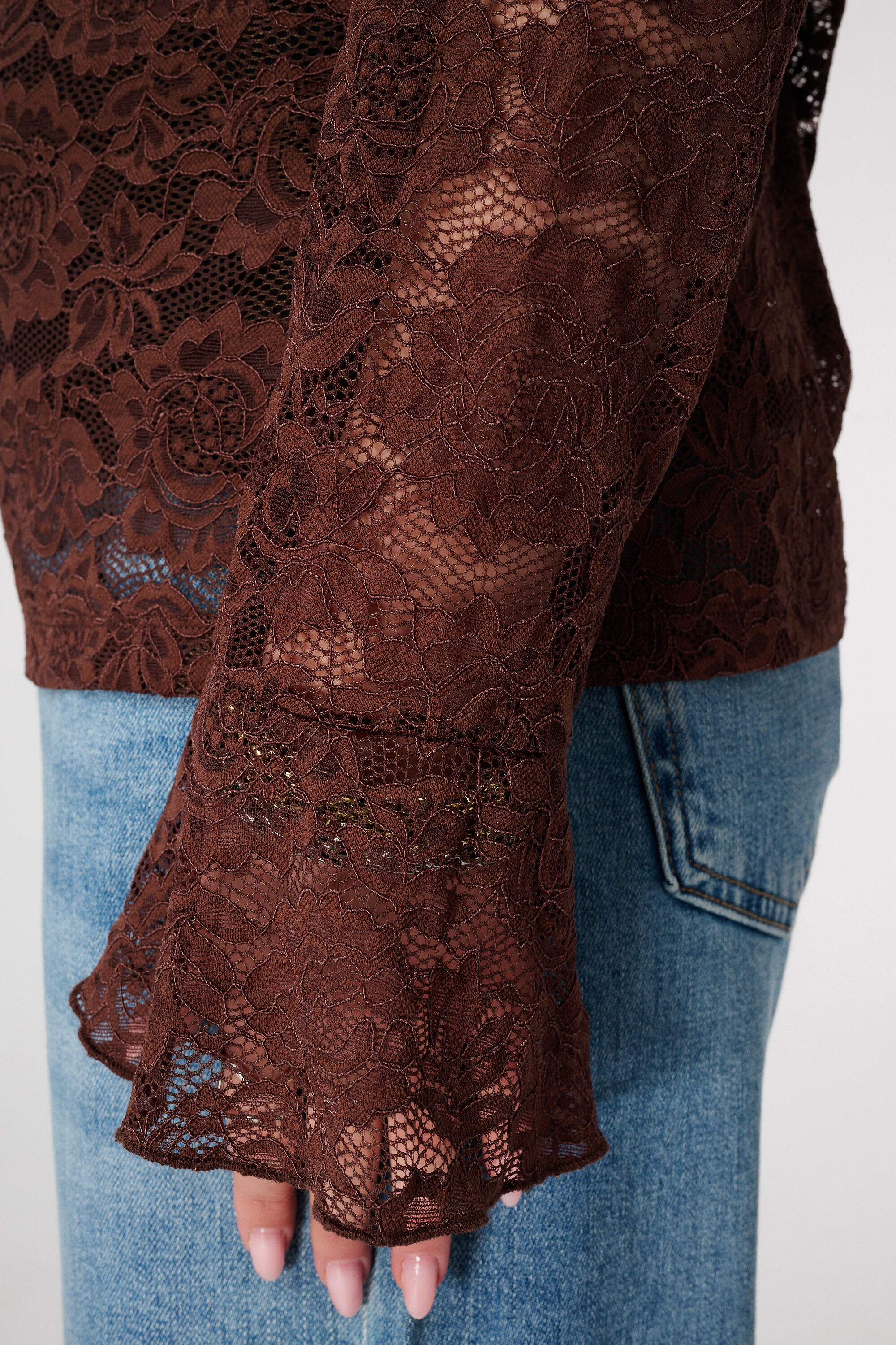 Lace top with long sleeves image number 6