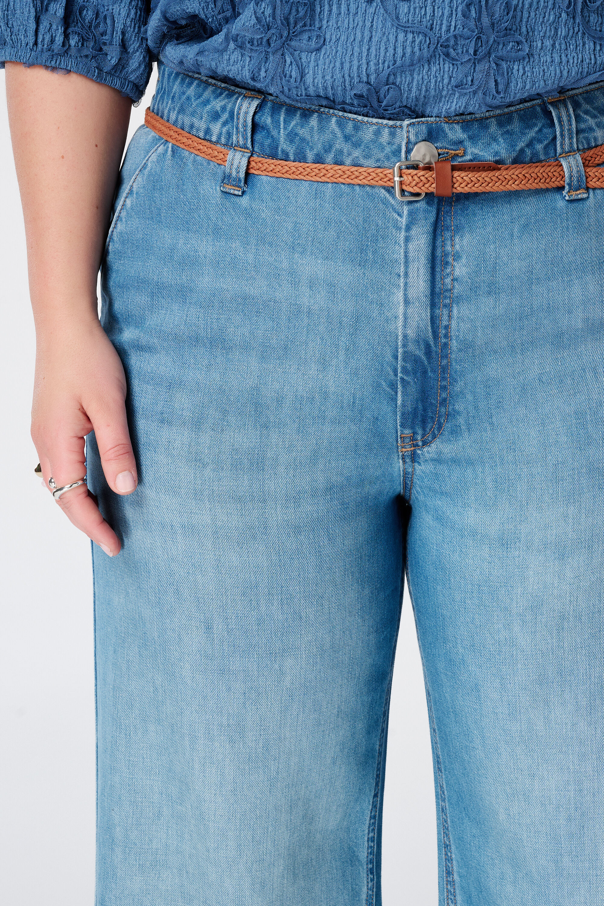 Wide Leg Jeans mit G&uuml;rtel image number 4