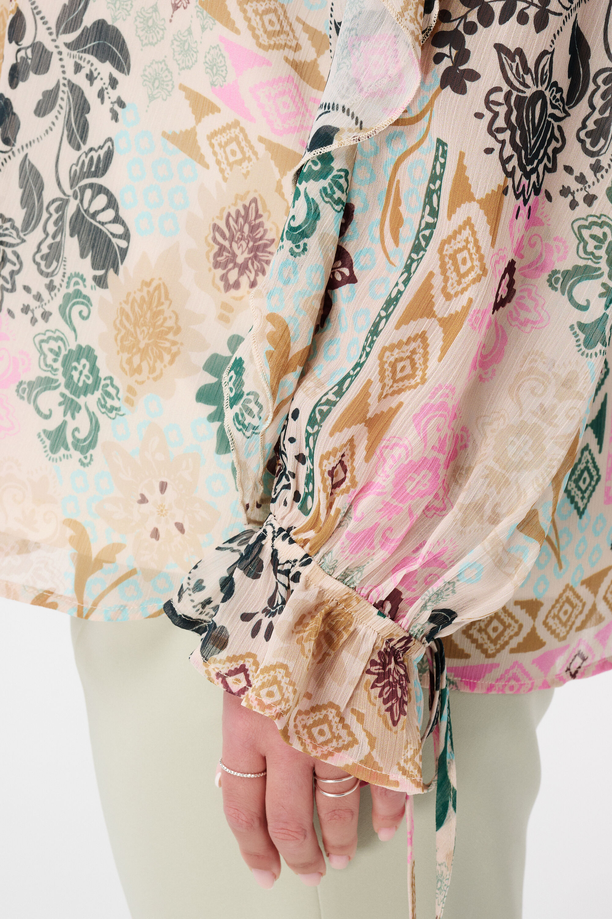 Bluse mit R&uuml;schen image number 4