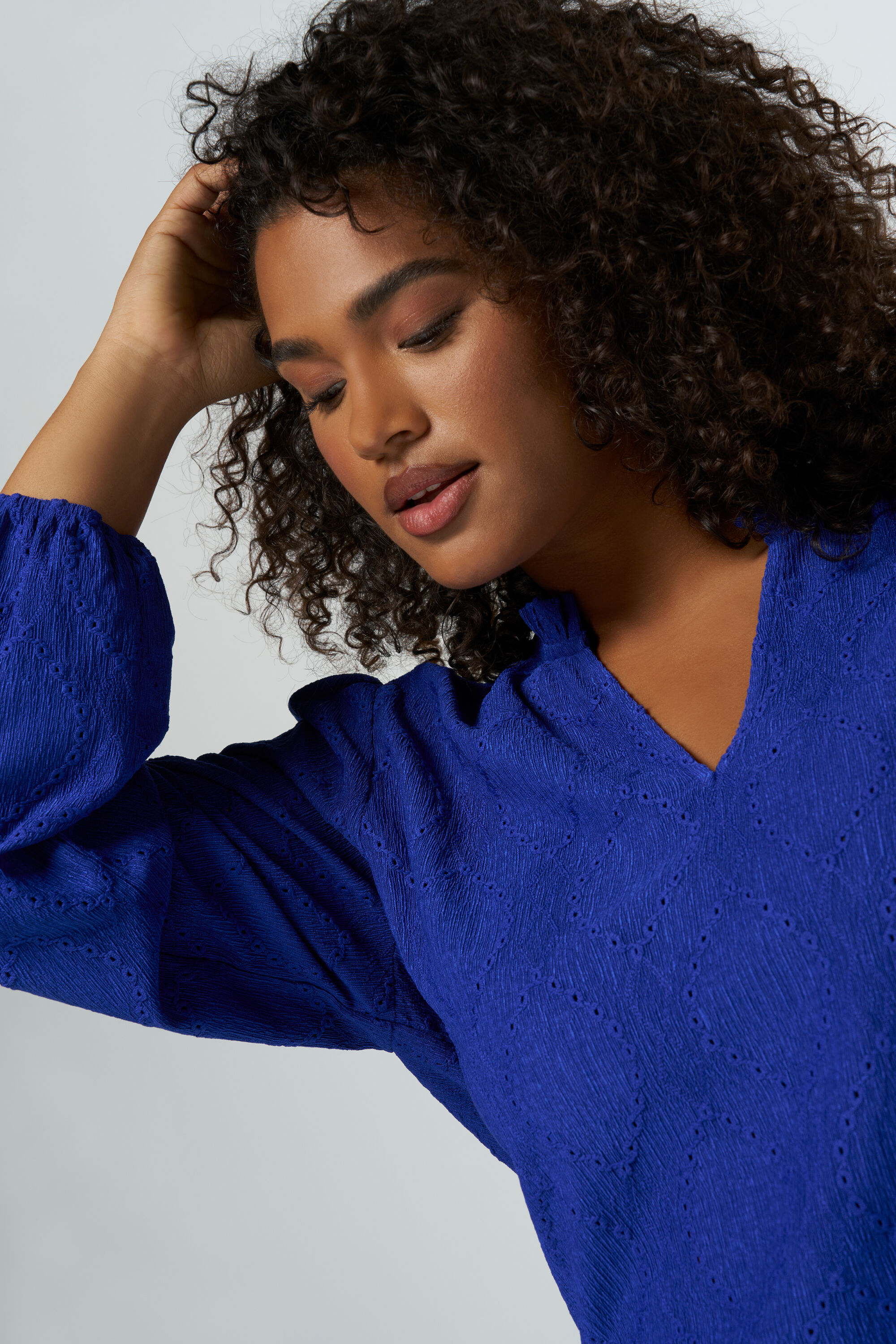 Besticktes Oberteil image number 4