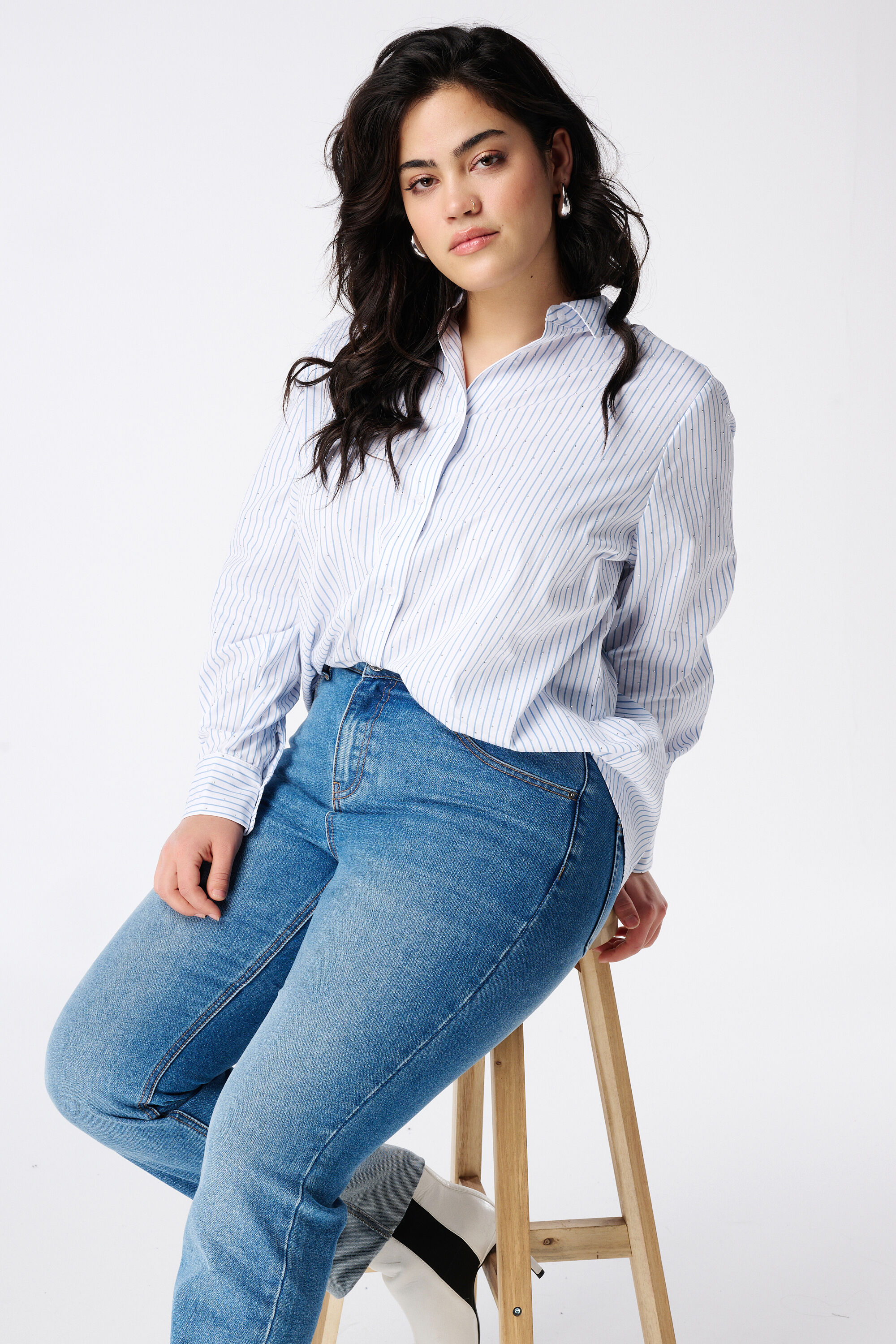 Shirt mit Steinen image number 6