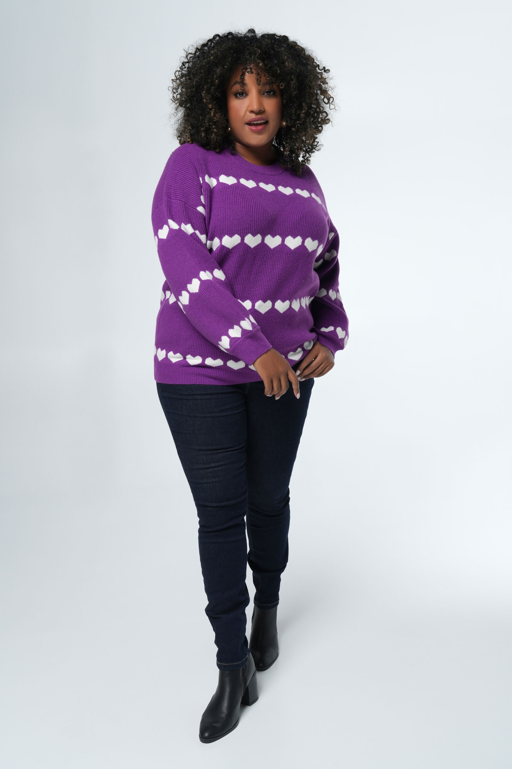 Strickpullover mit Herzmuster image number 5