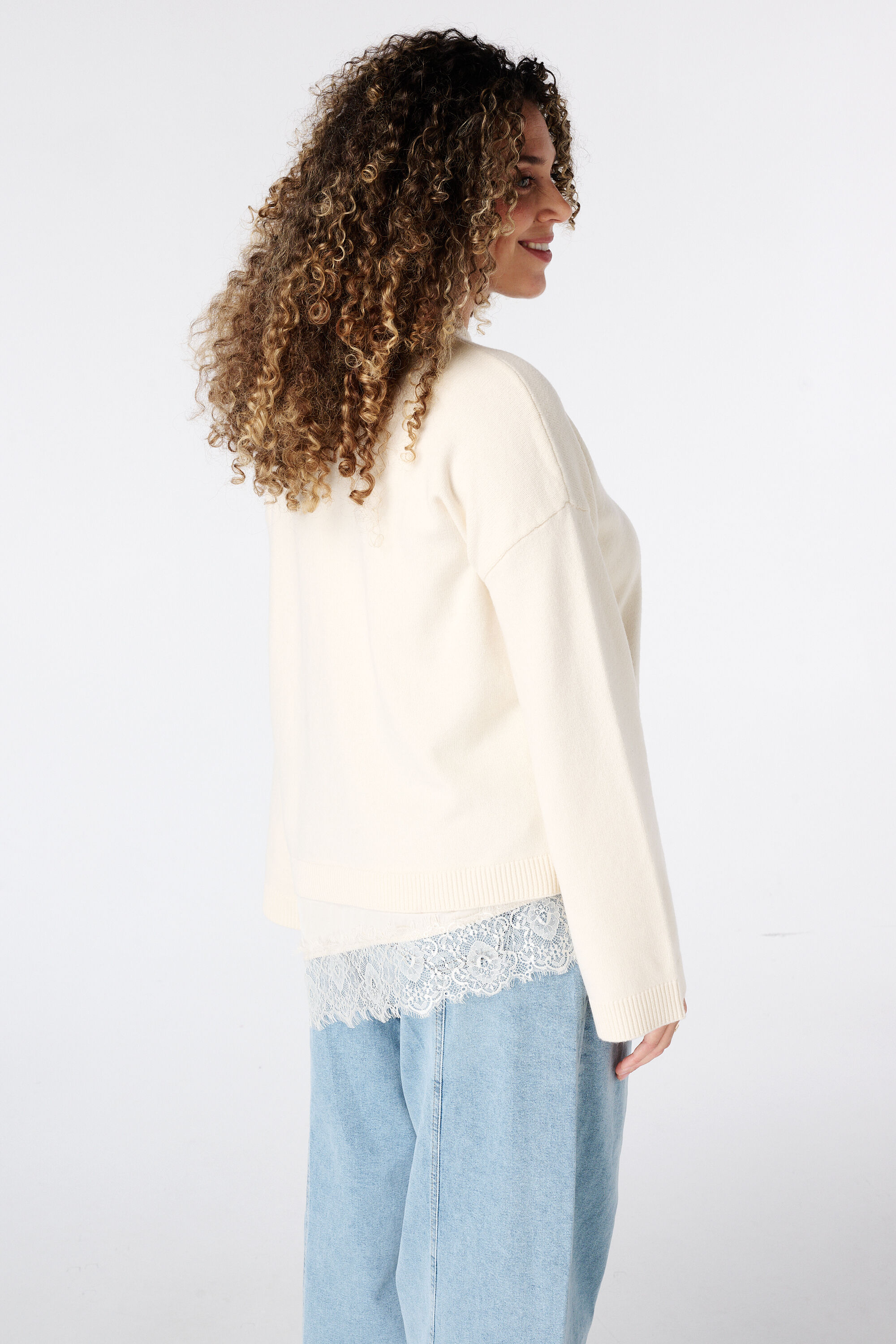 Pullover mit Spitze image number 3