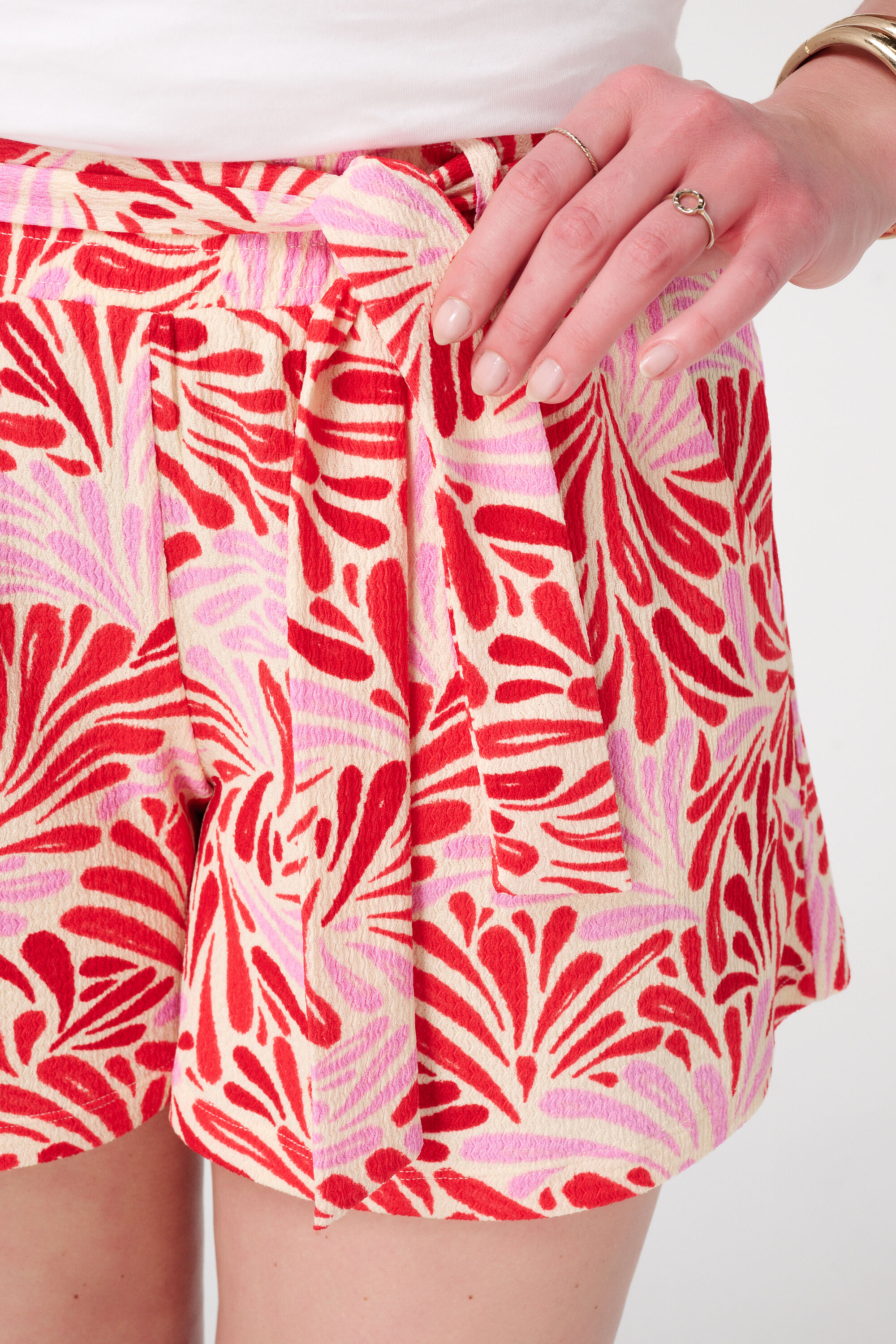 Shorts mit G&uuml;rtel image number 4