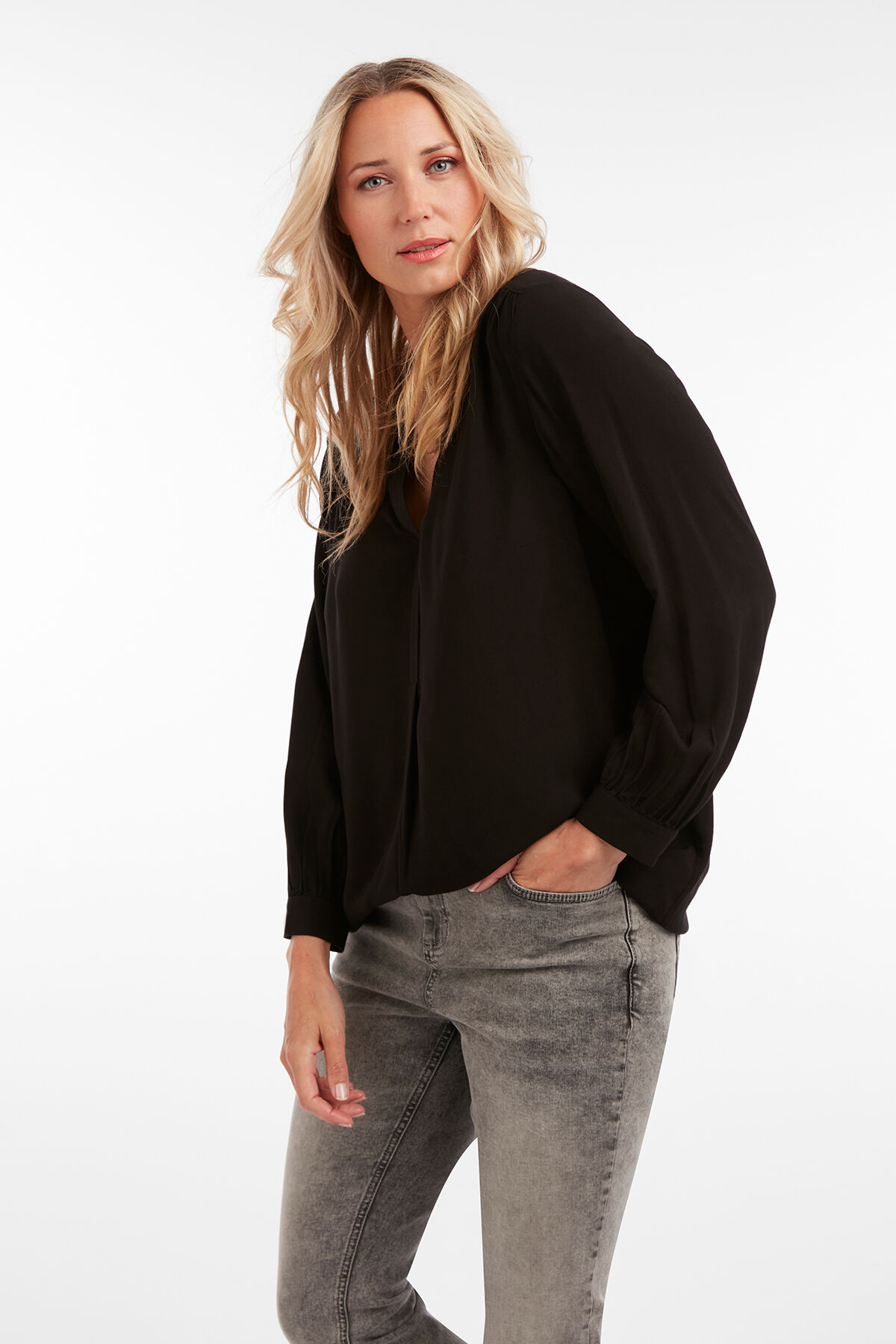 Cropped-Jeans mit geradem Bein image number 4