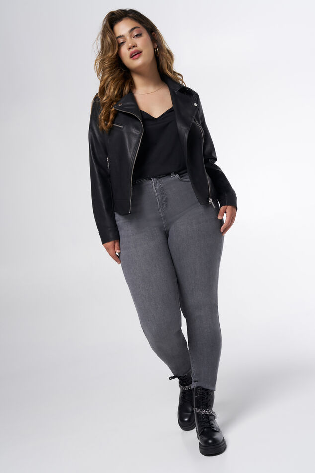 Jacke in Lederoptik mit silbernen Details image number 5