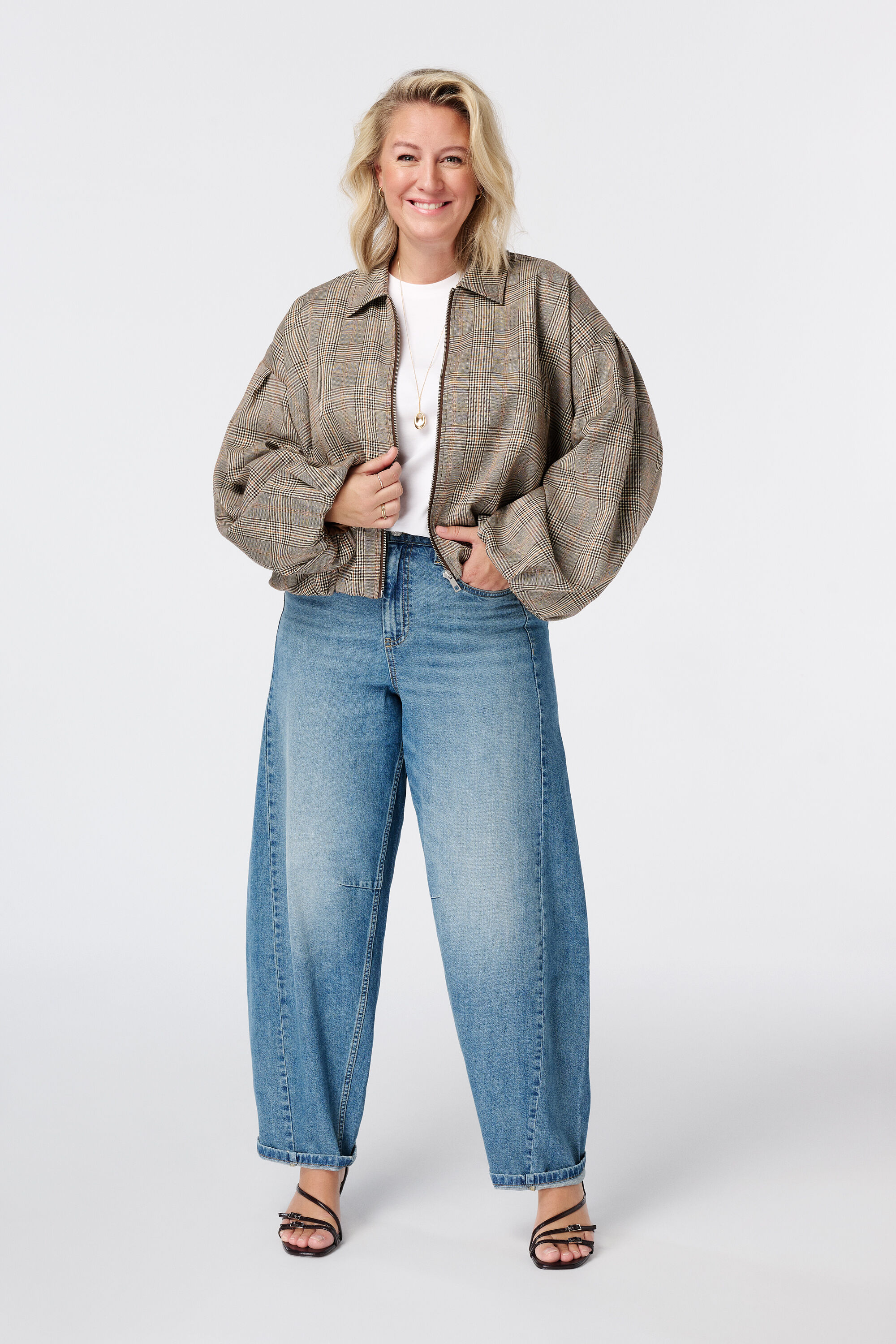 Ballon Jeans mit Ziern&auml;hten