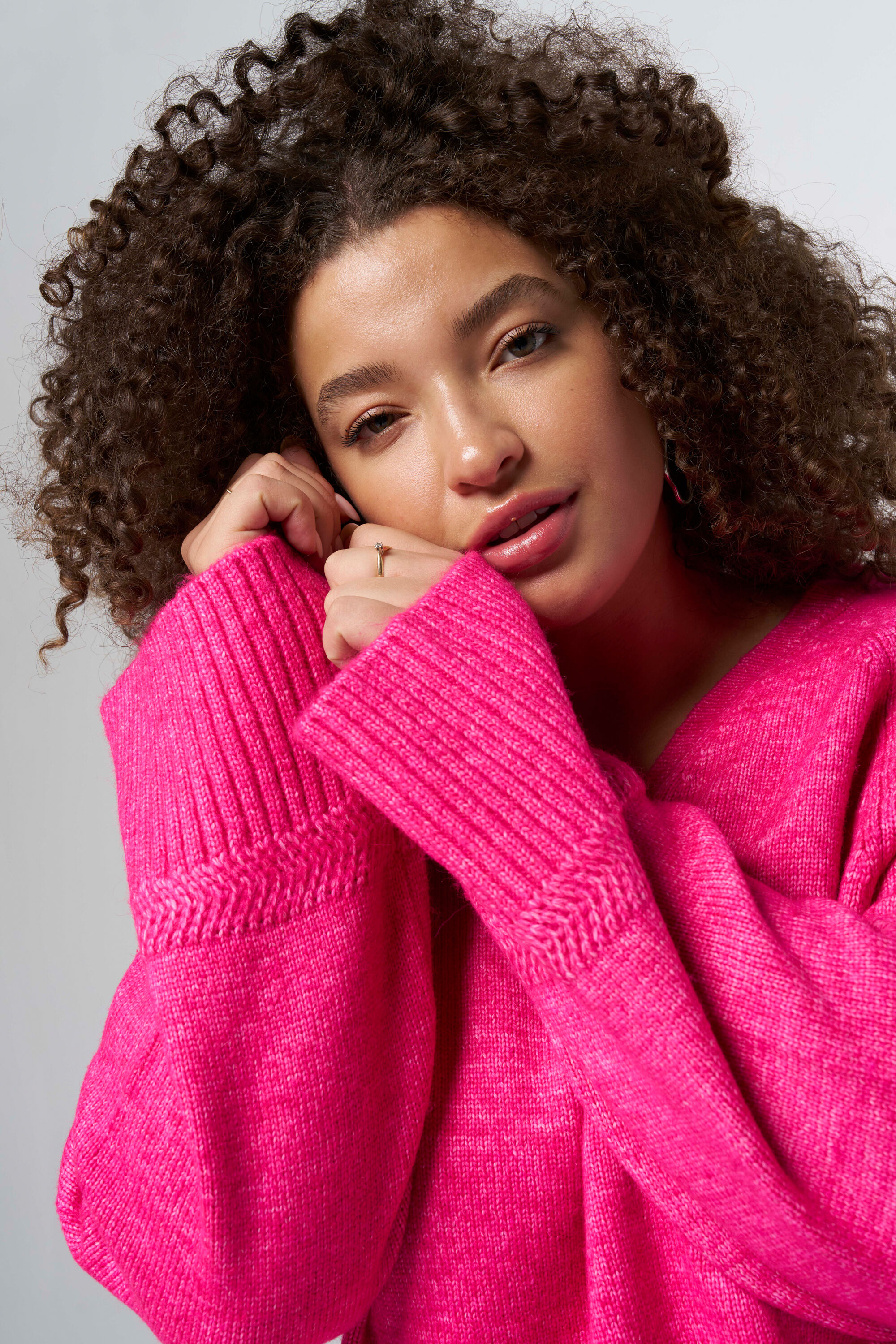 Strickpullover mit V-Ausschnitt image number 4