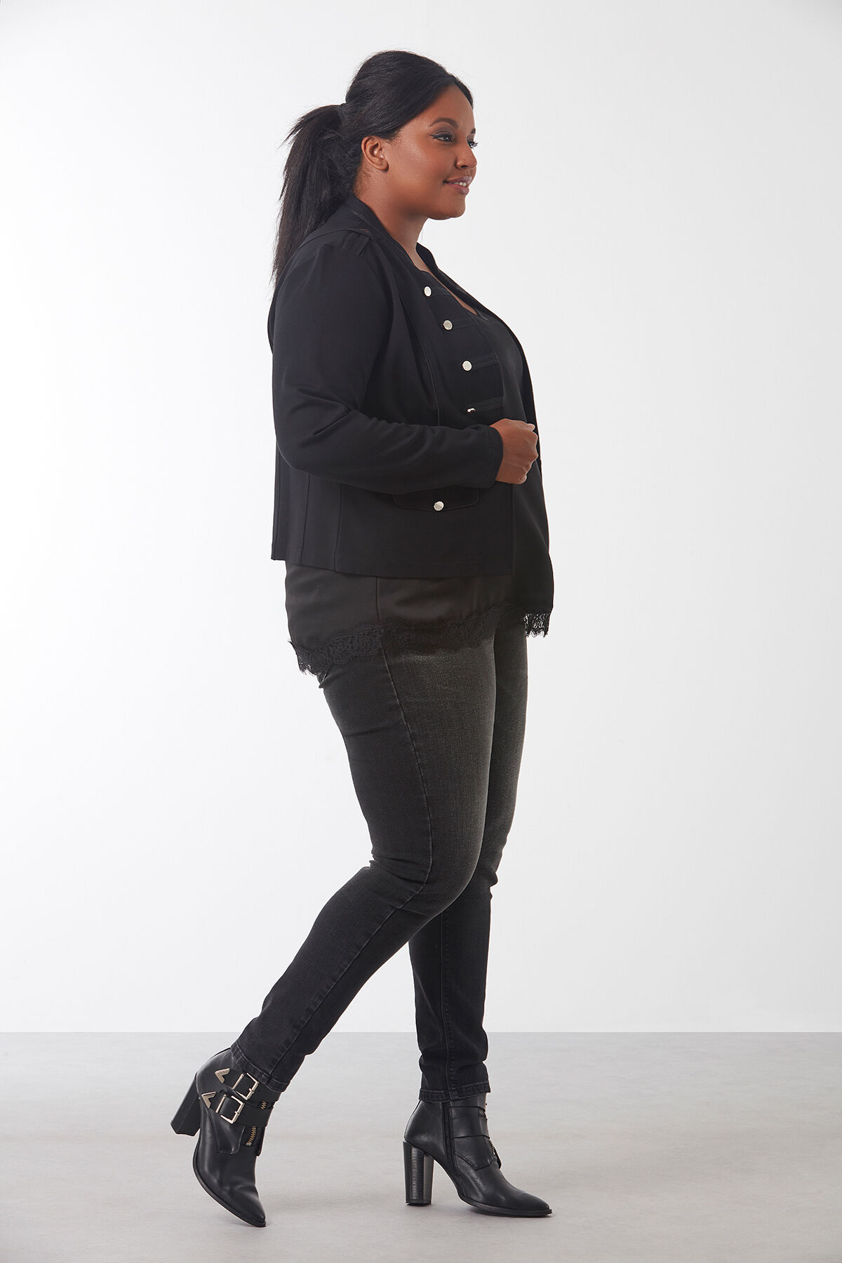 Military Jacke  image number 3