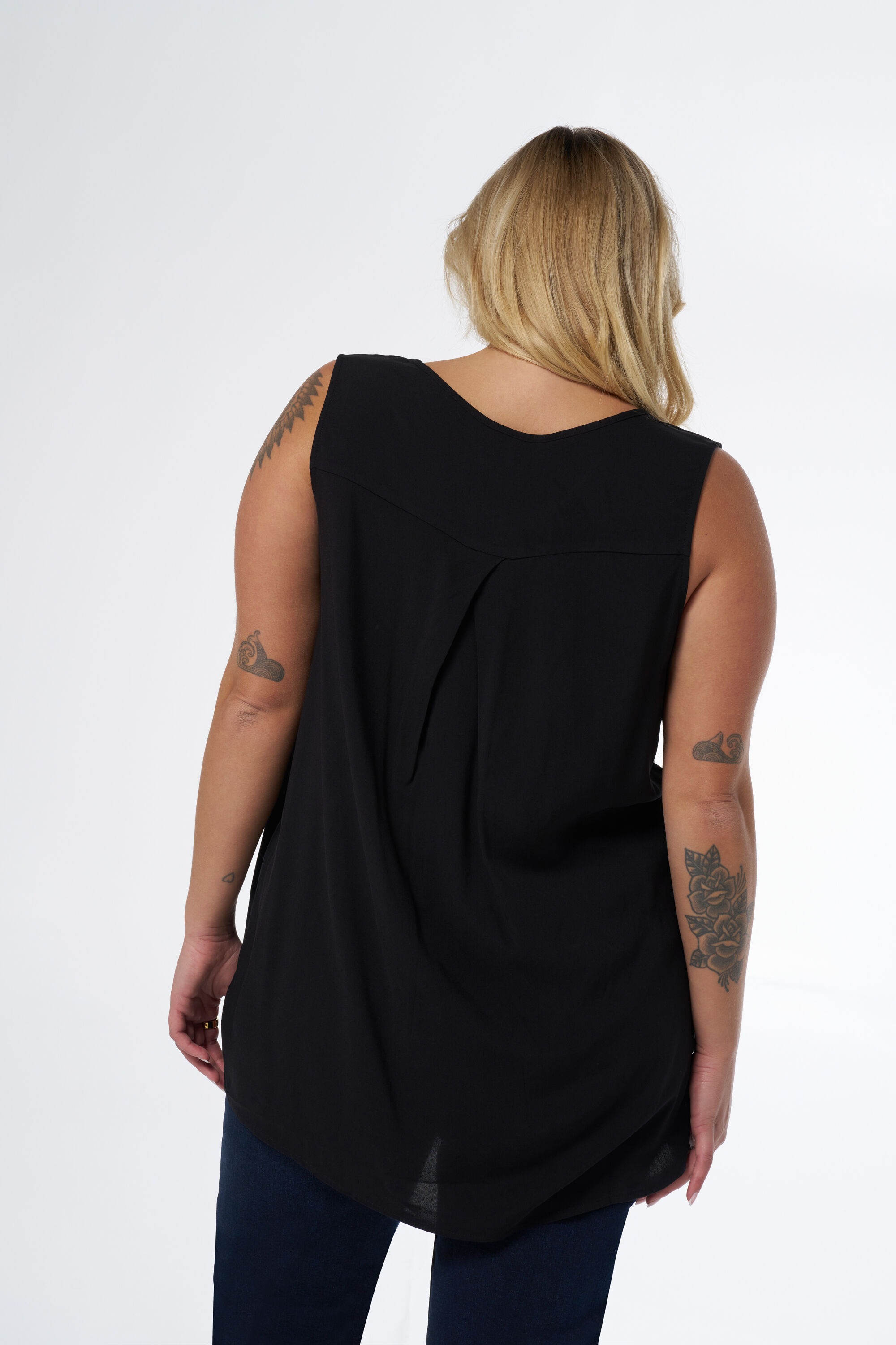 &Auml;rmellose Bluse mit V-Ausschnitt image number 3