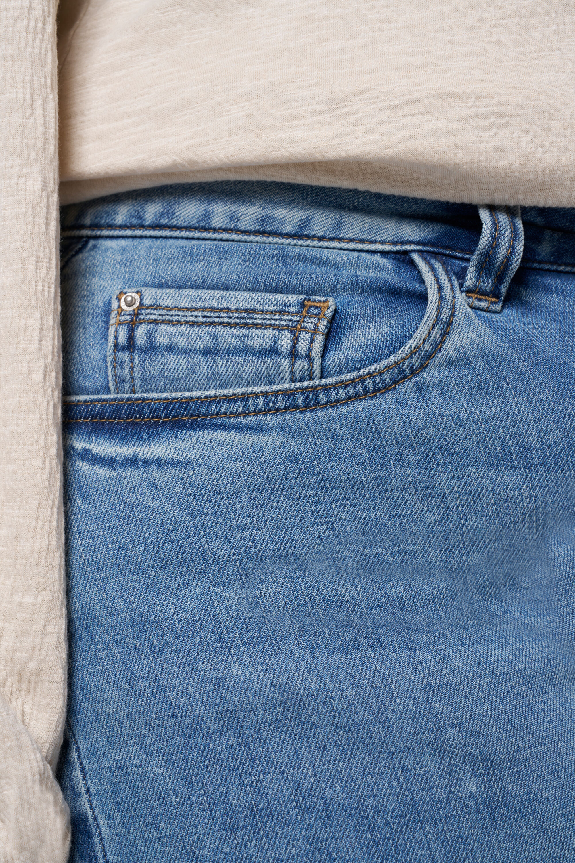 Jeans mit weitem Bein IVY image number 4