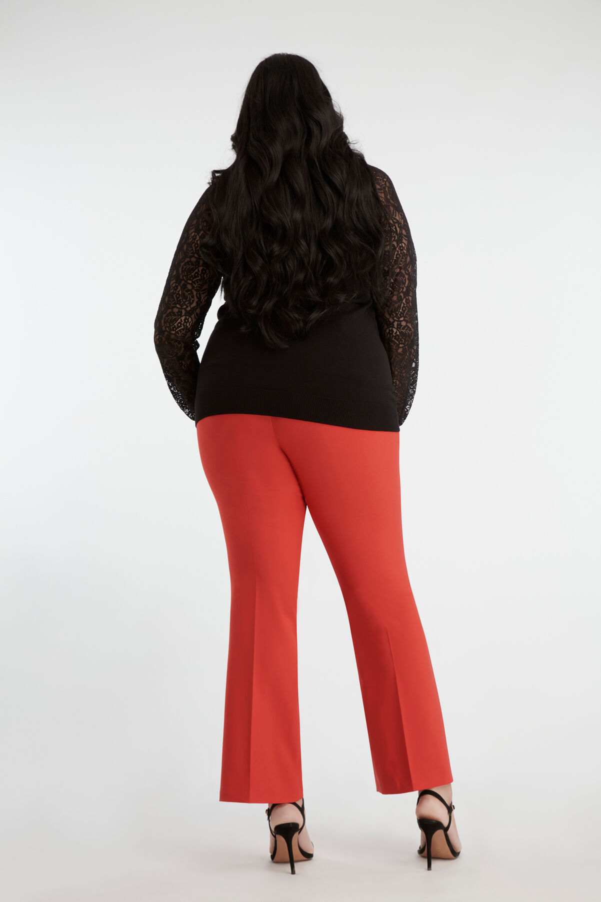 Sweatshirt mit Spitze image number 4