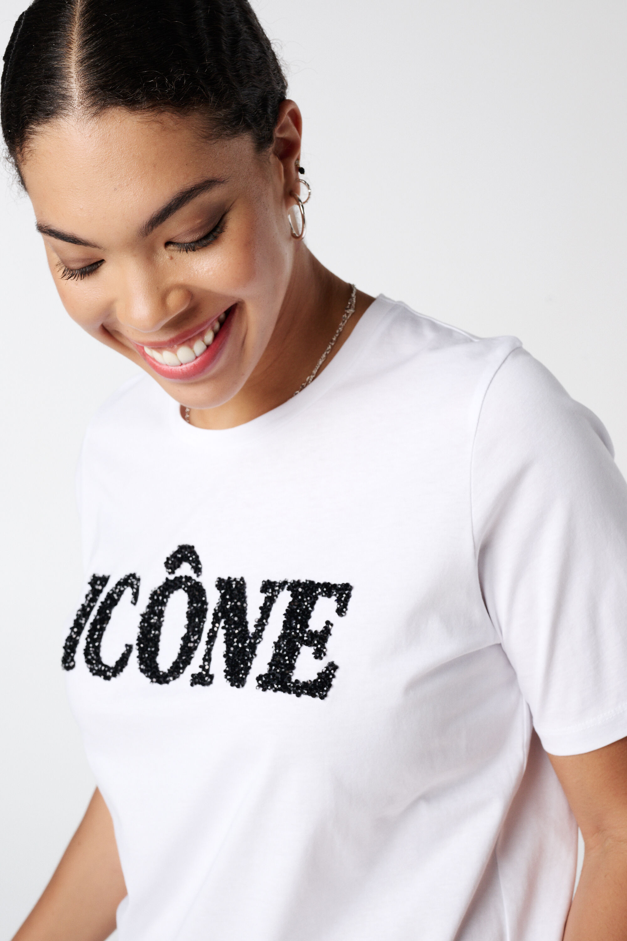 T-Shirt mit Text-Print  image number 4