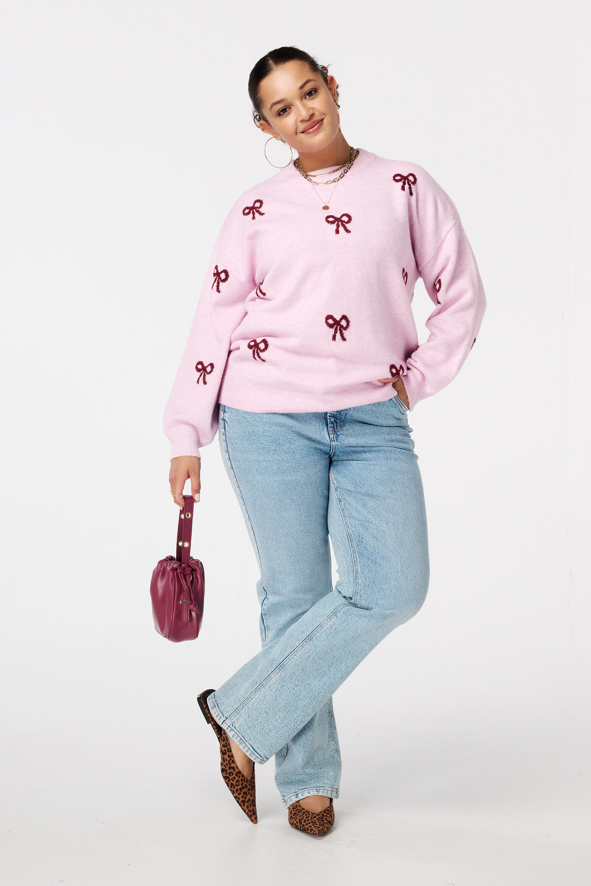 Pullover mit Schleifenprint image number 5