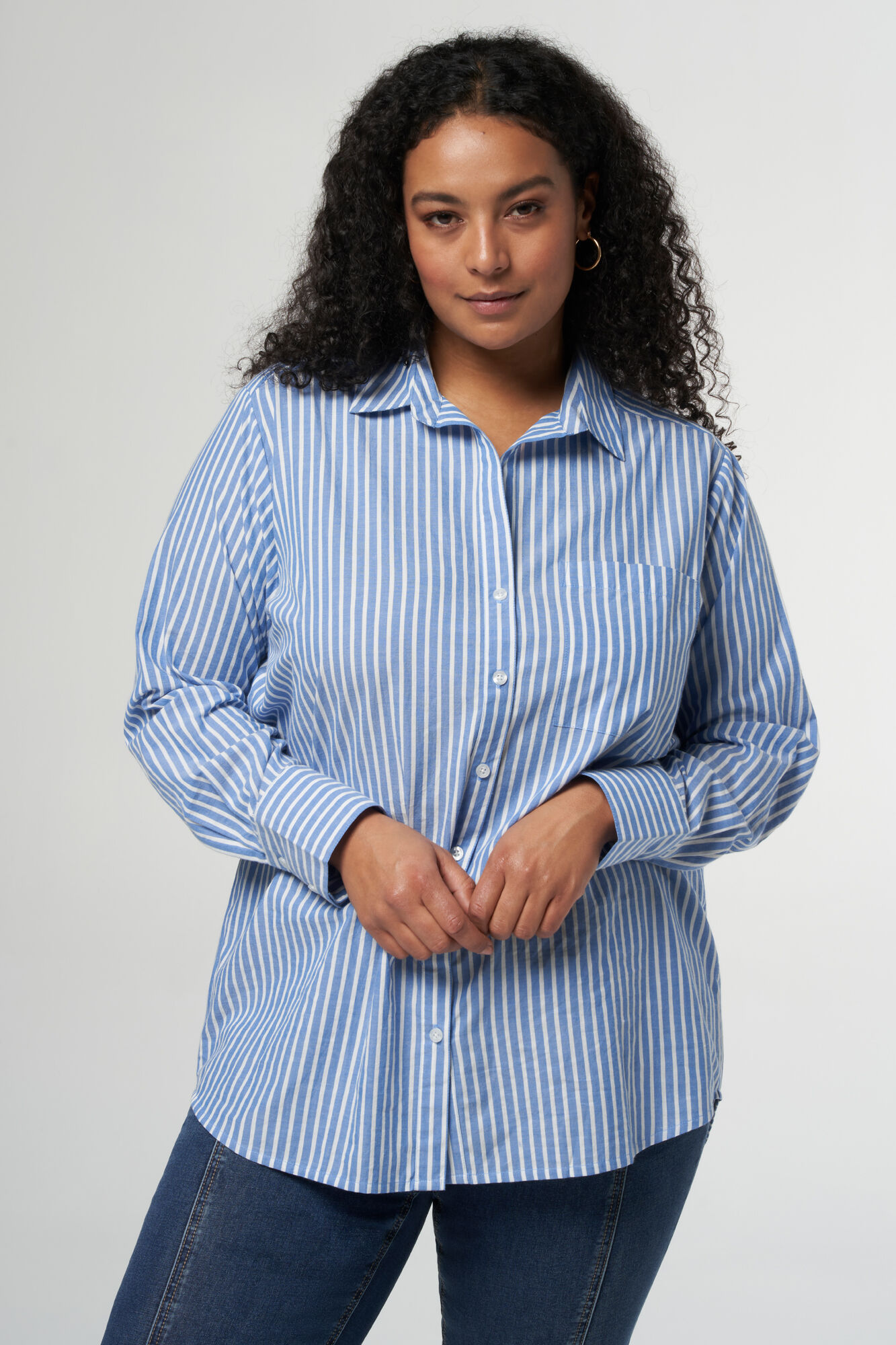 Gestreifte Bluse mit weiter Passform image number 6