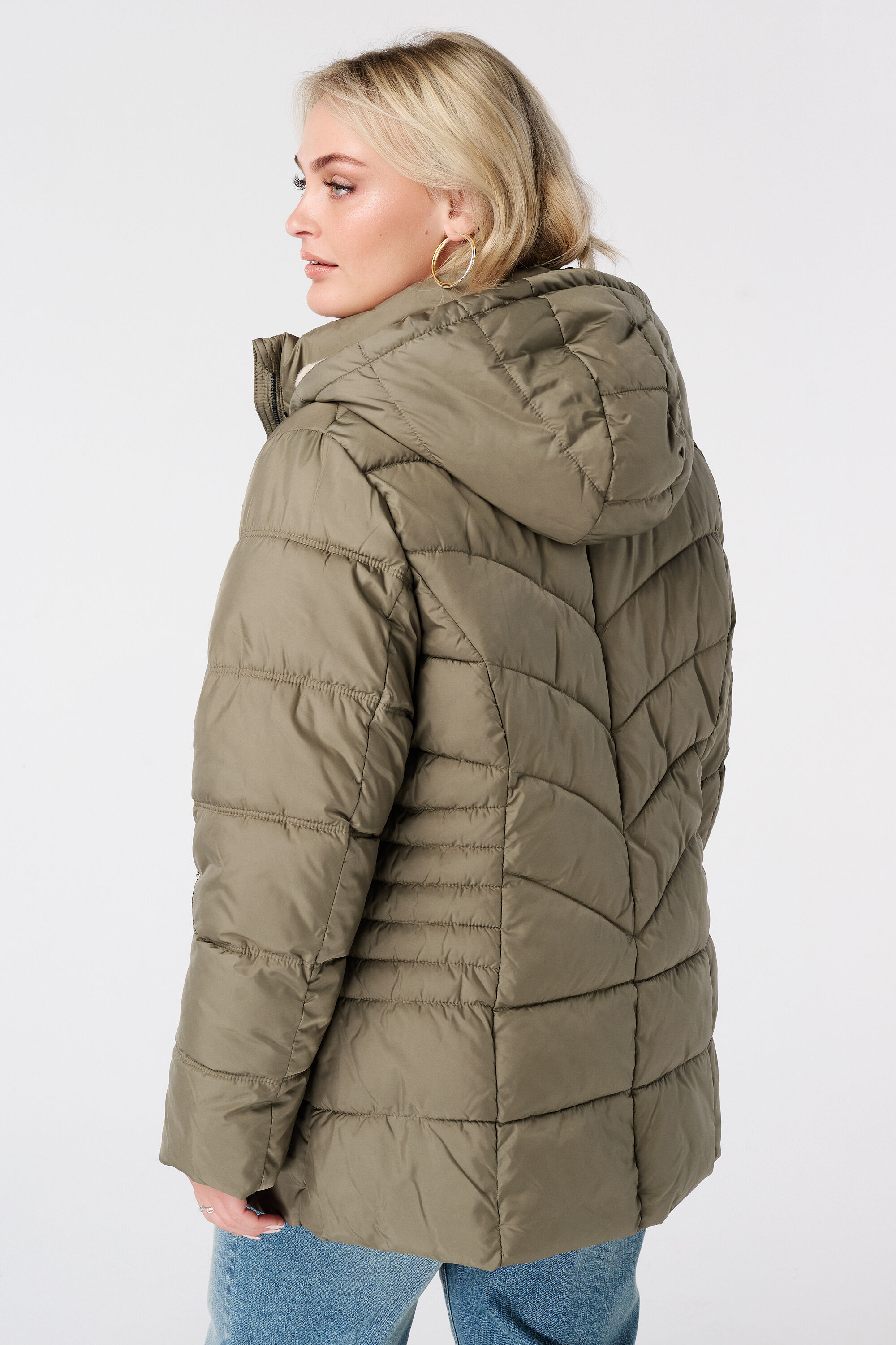 Gesteppte Jacke mit Kapuze image number 3