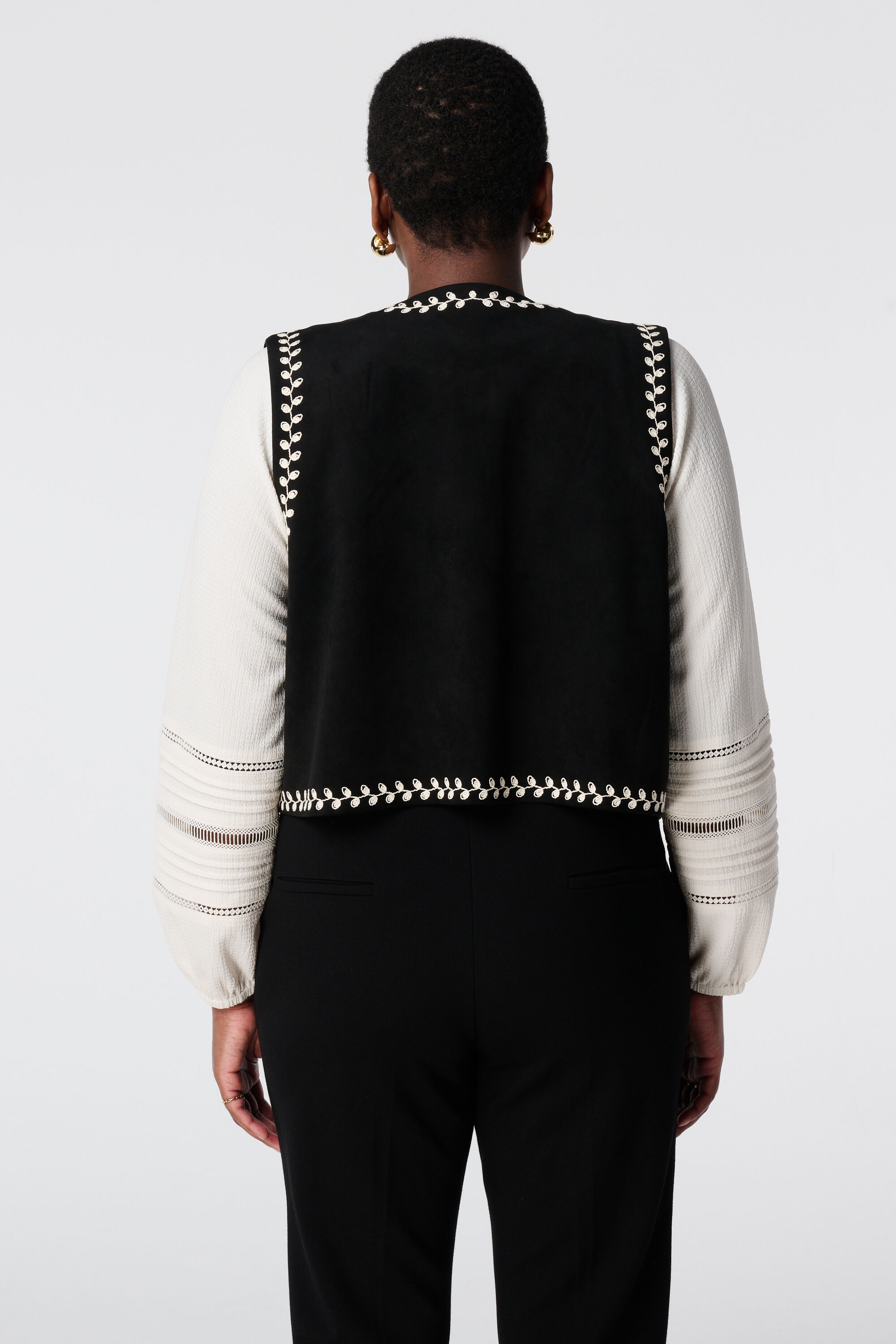 Wildlederimitat-Weste mit Stickerei image number 3