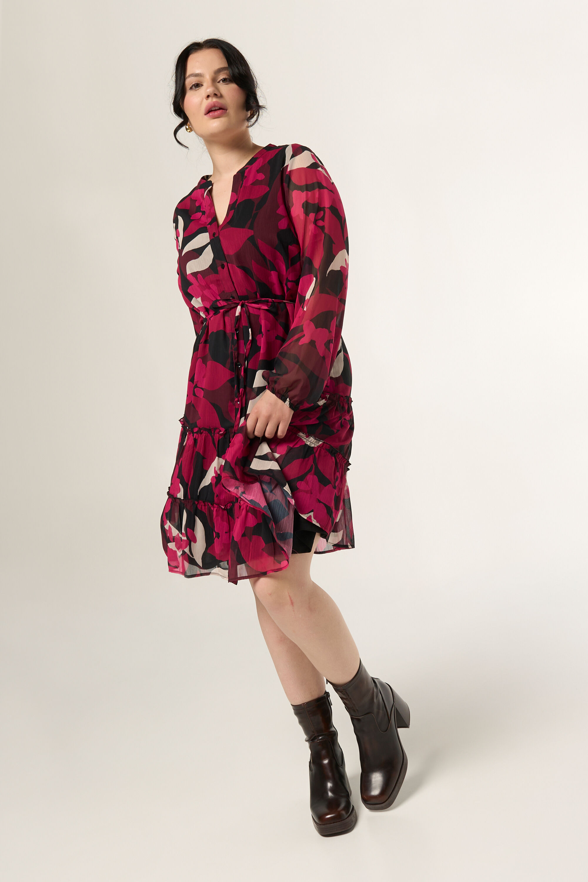  Durchkn&ouml;pfbares Kleid mit G&uuml;rtel image number 5