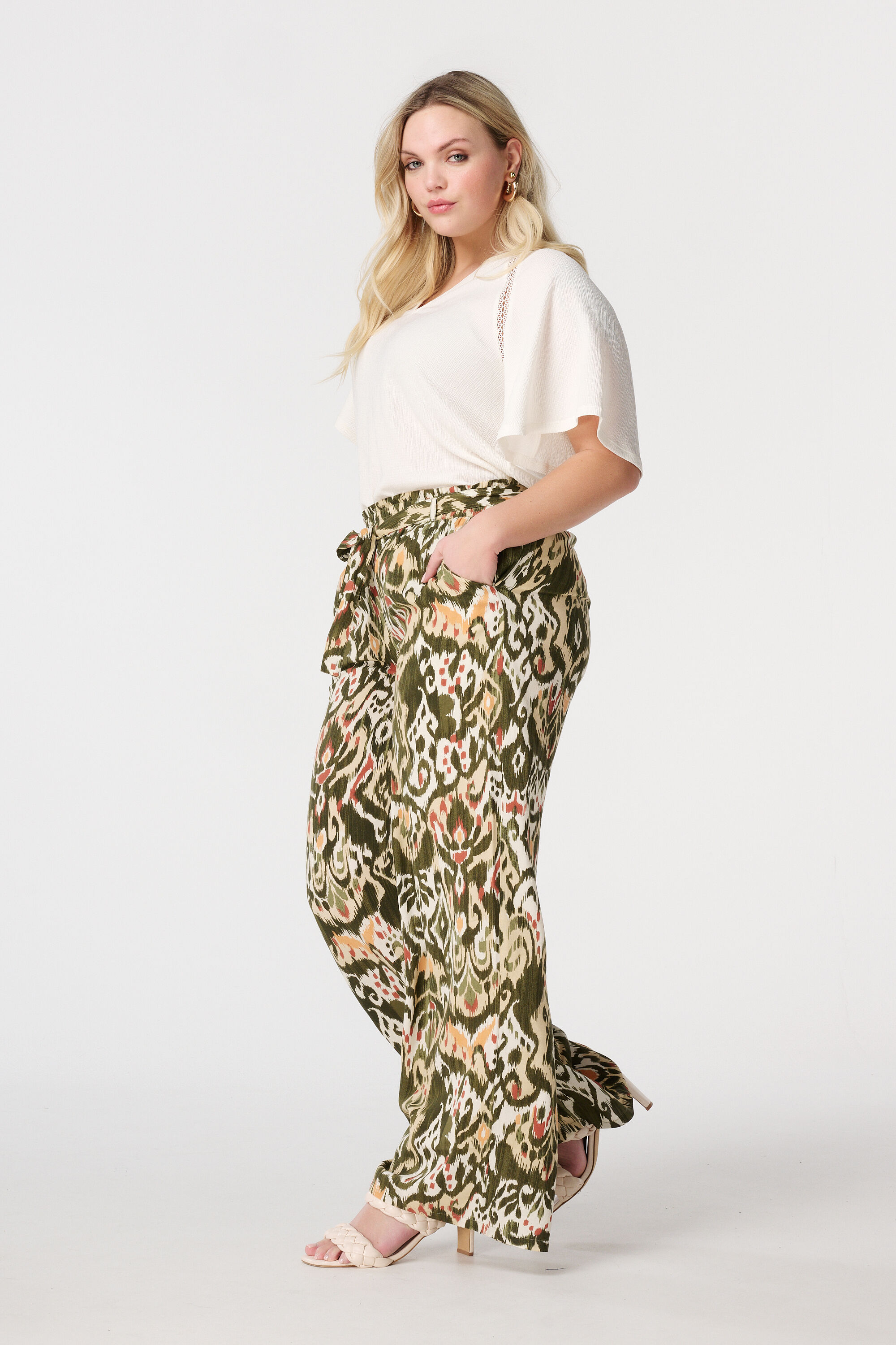 Top mit Stick-Verzierungen image number 5