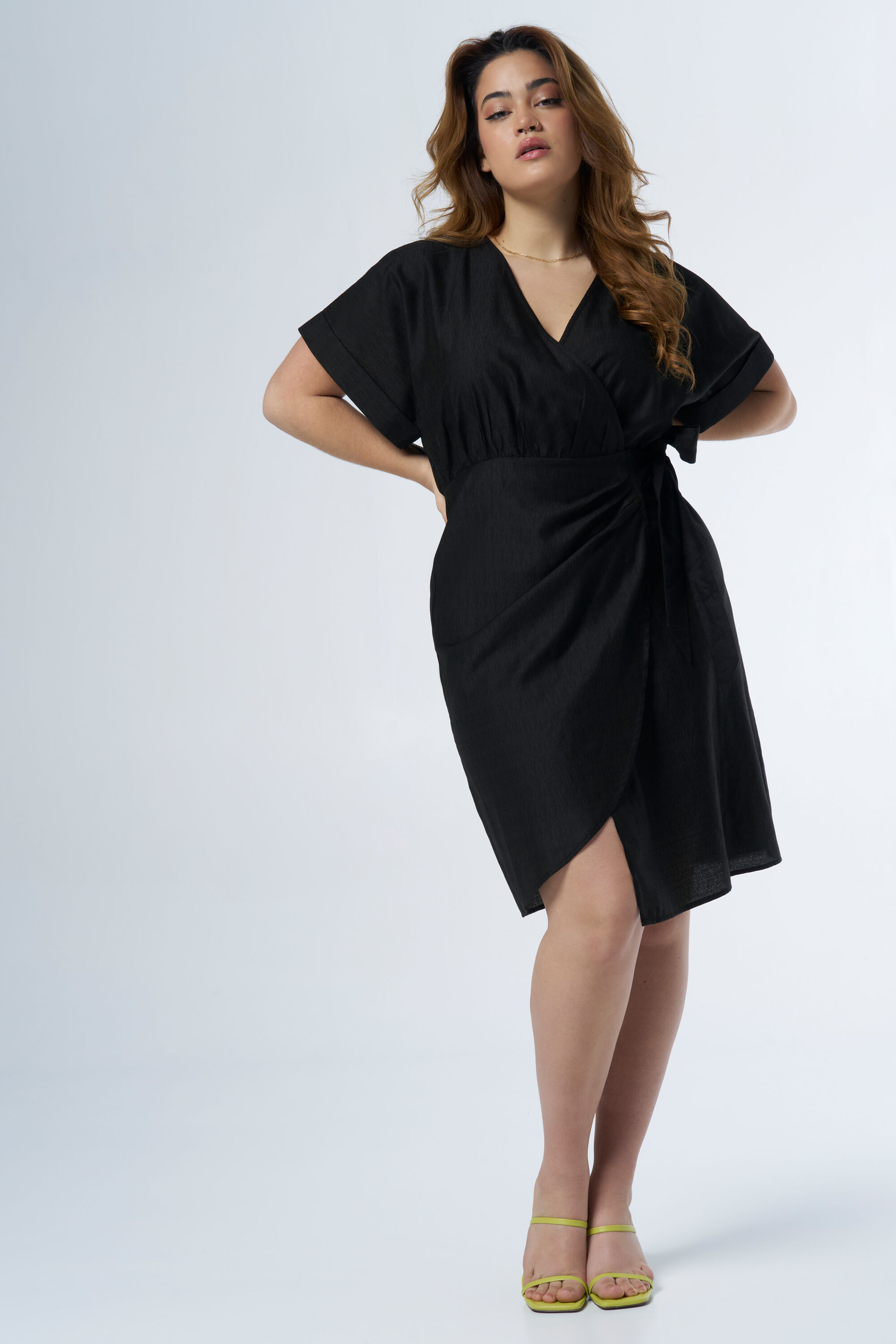 Kleid mit Schleifendetail image number 5