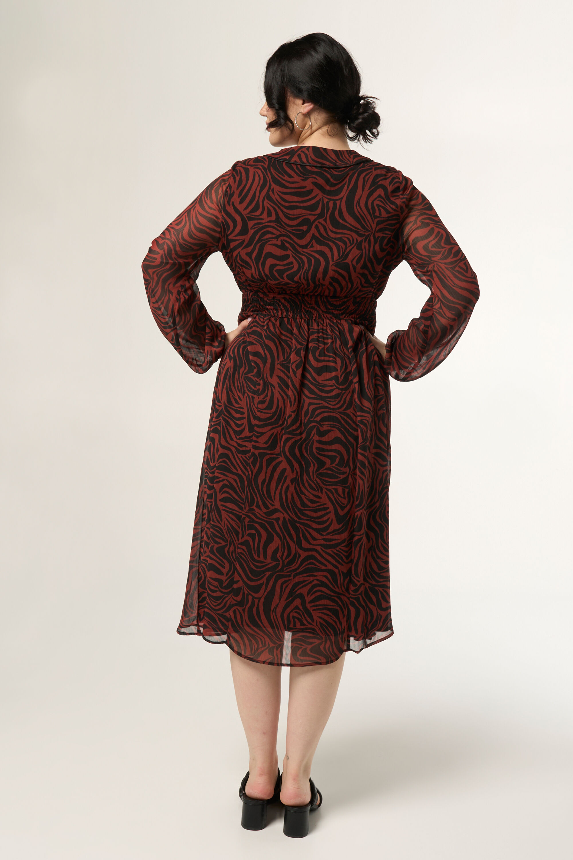 Chiffonkleid mit Druck image number 3