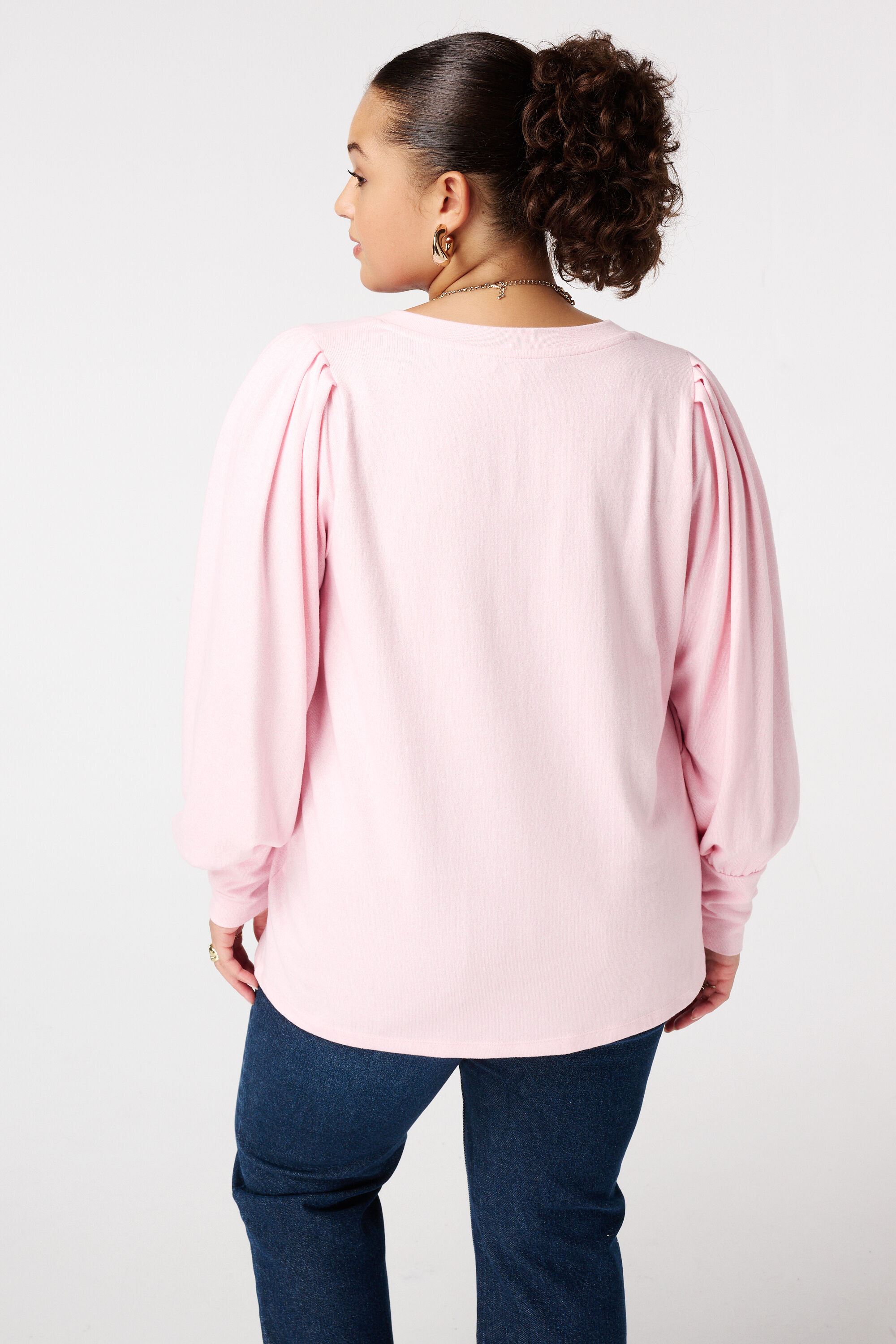 Fein gestrickter Pullover mit Puff&auml;rmeln image number 3