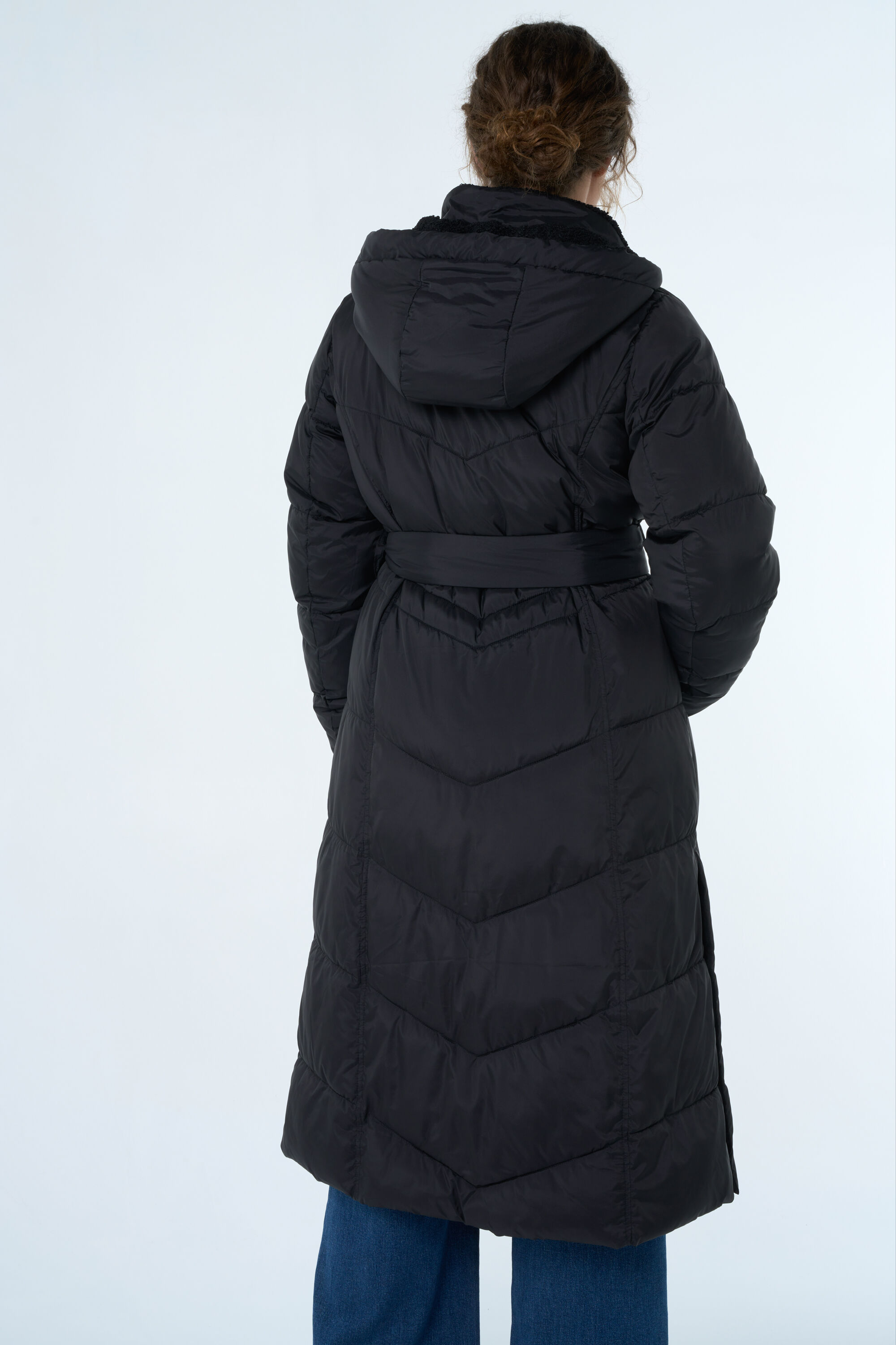 Lange Steppjacke mit G&uuml;rtel  image number 3