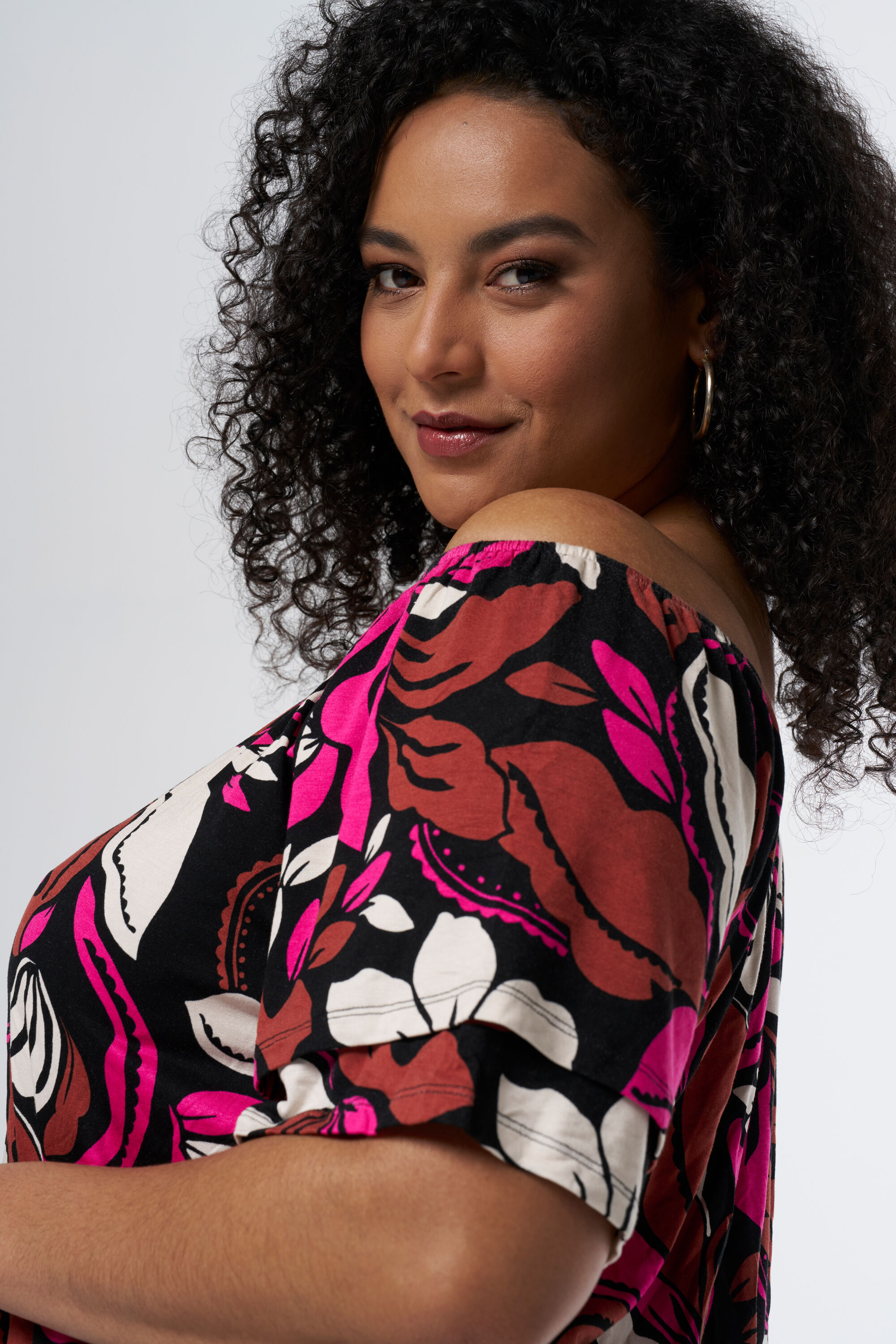 Schulterfreies Kleid image number 4