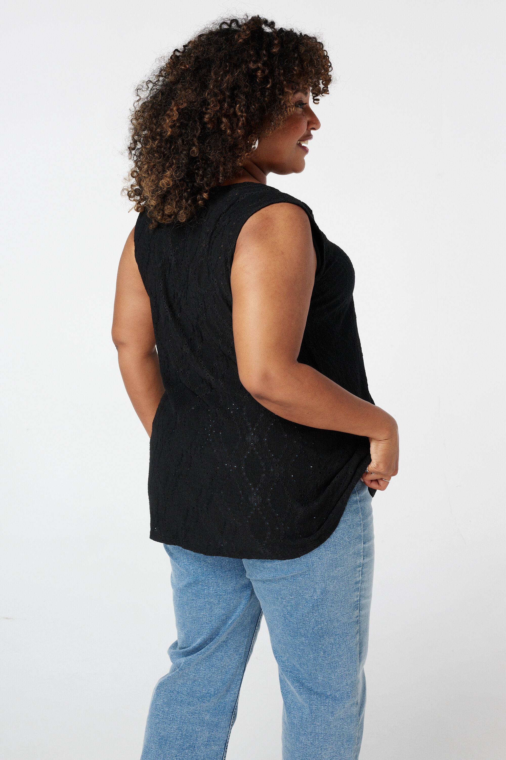 &Auml;rmelloses Top mit Spitzenstruktur image number 3