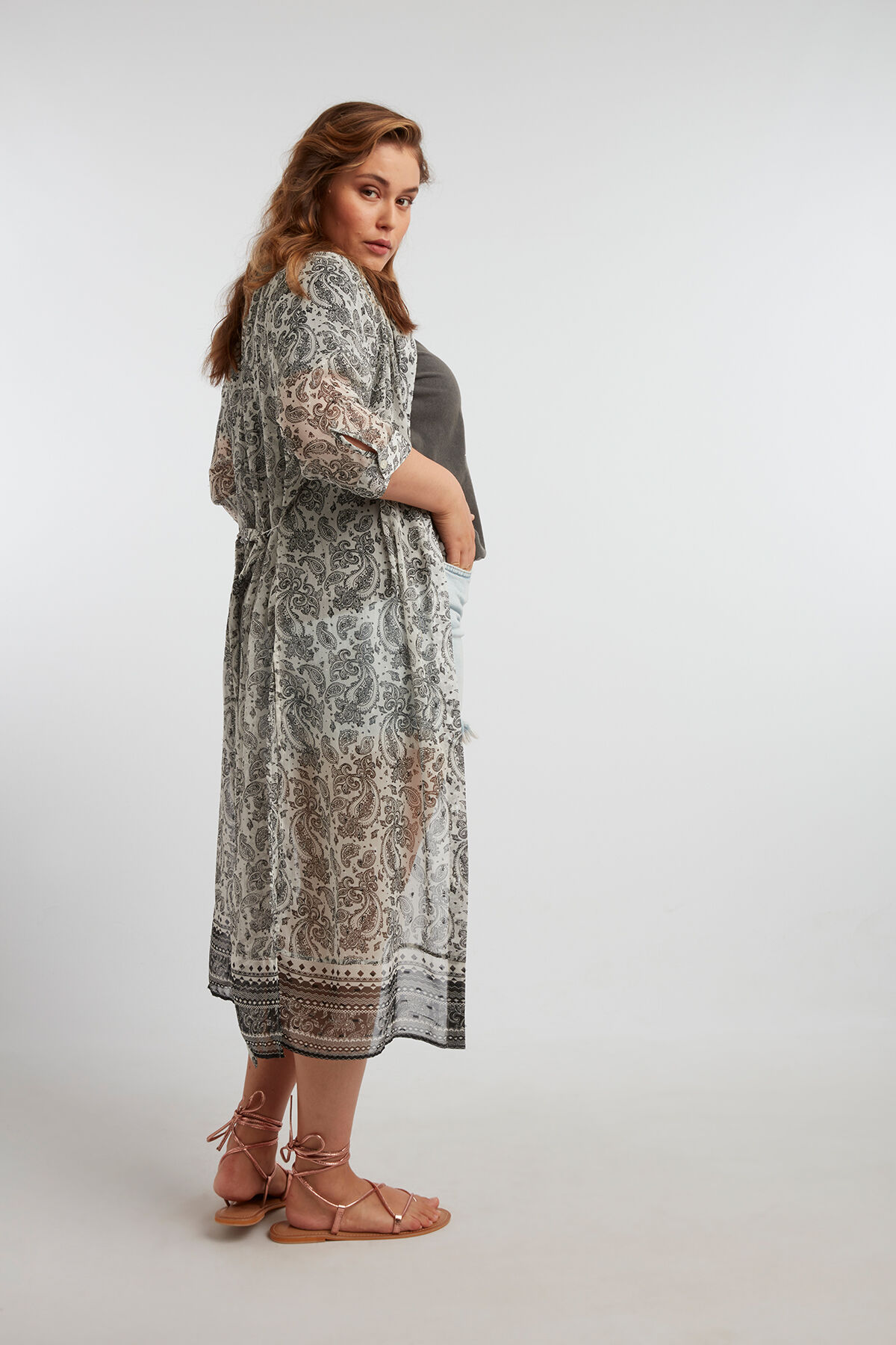 Durchsichtige Bluse mit floralem Print image number 4