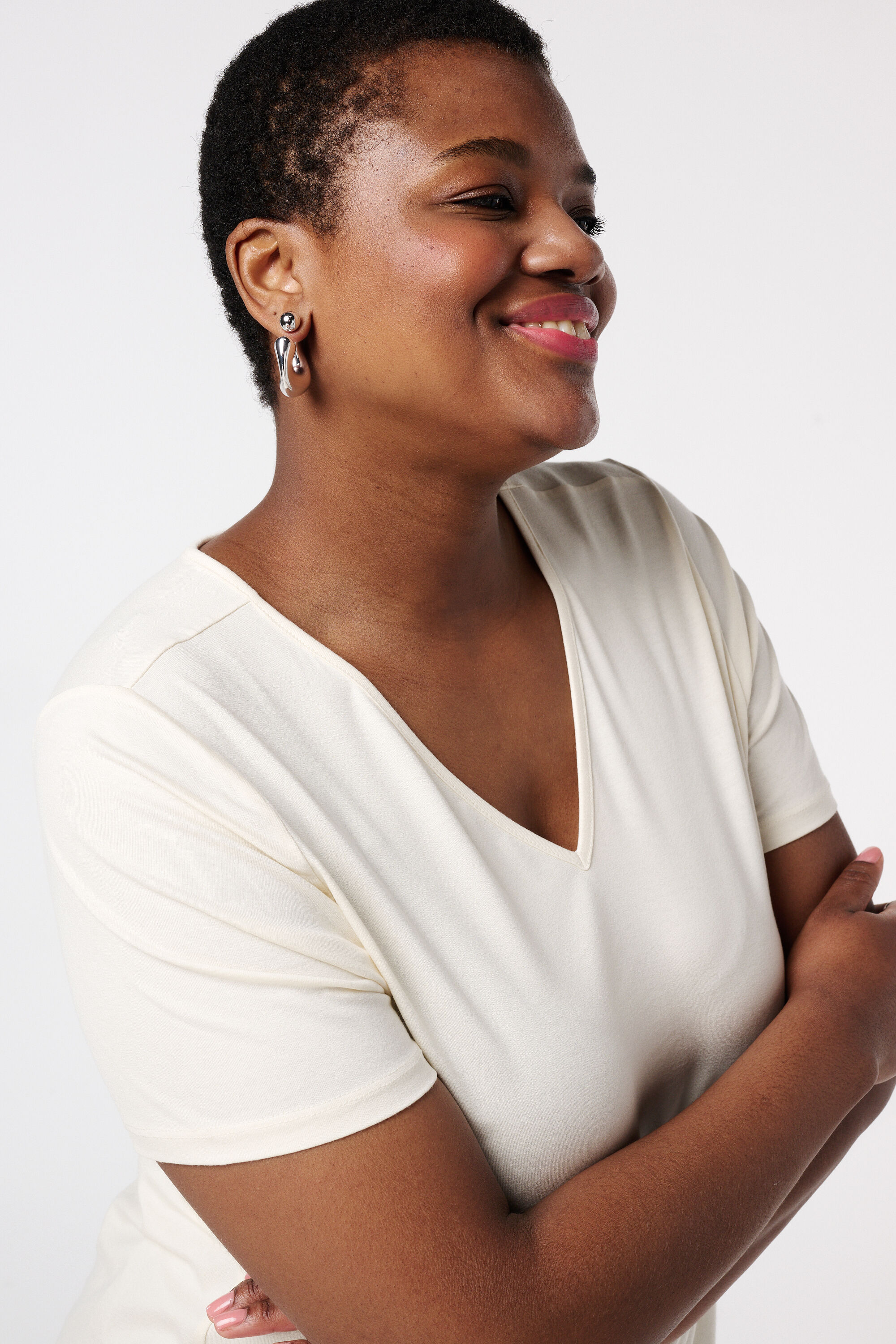 T-Shirt mit V-Ausschnitt image number 4