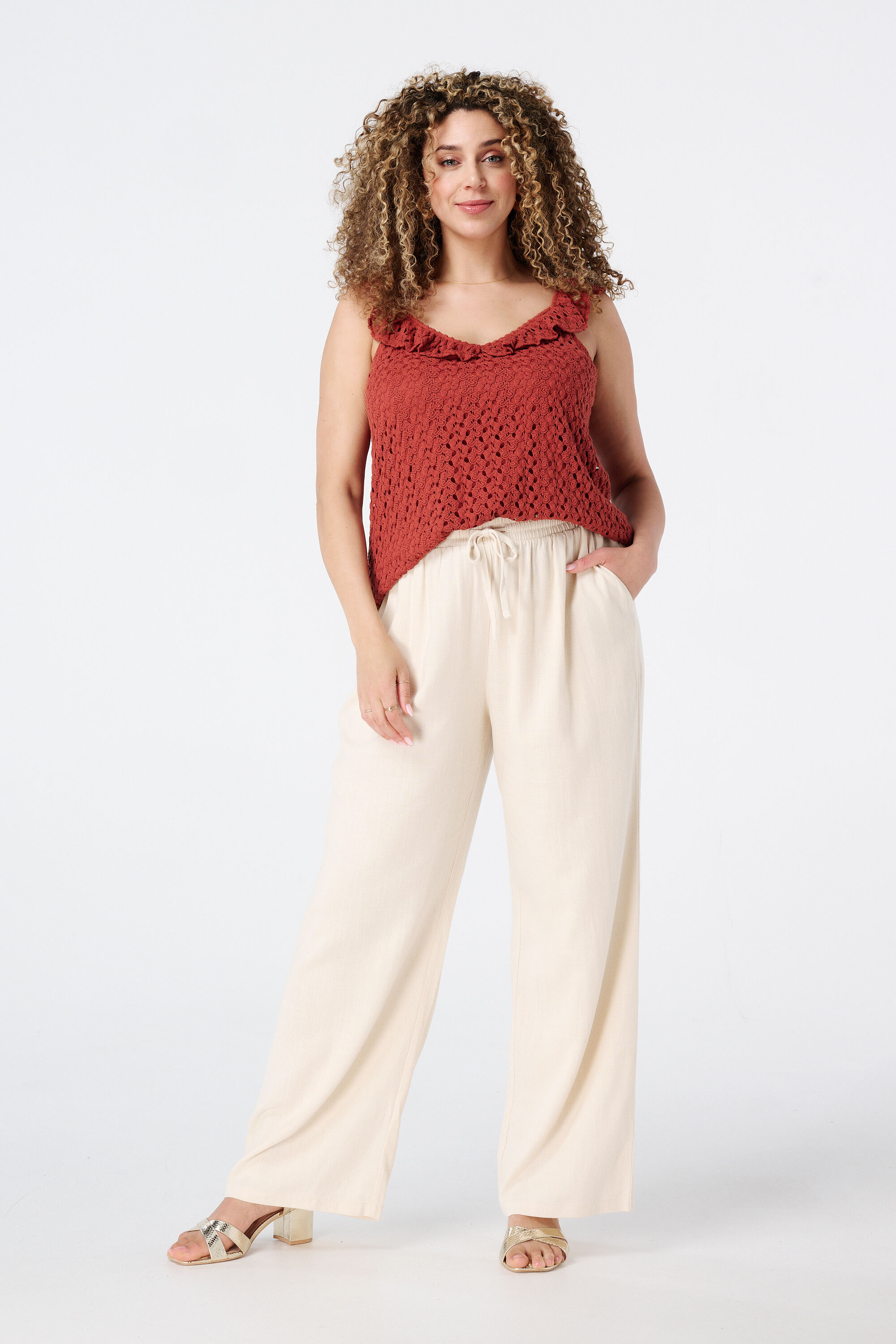 H&auml;keltop mit R&uuml;schenverzierung image number 5