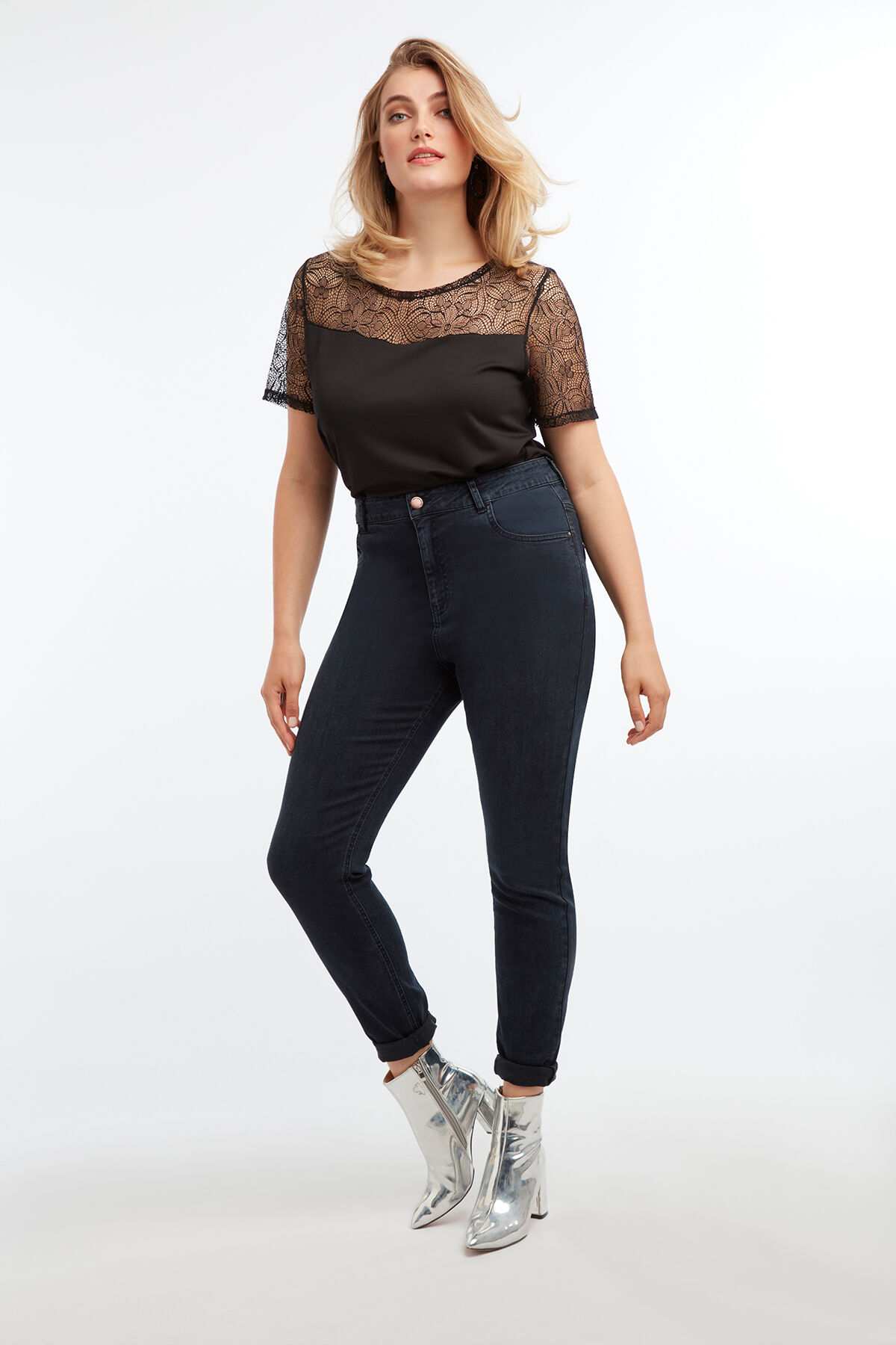 Top mit Spitze image number 3