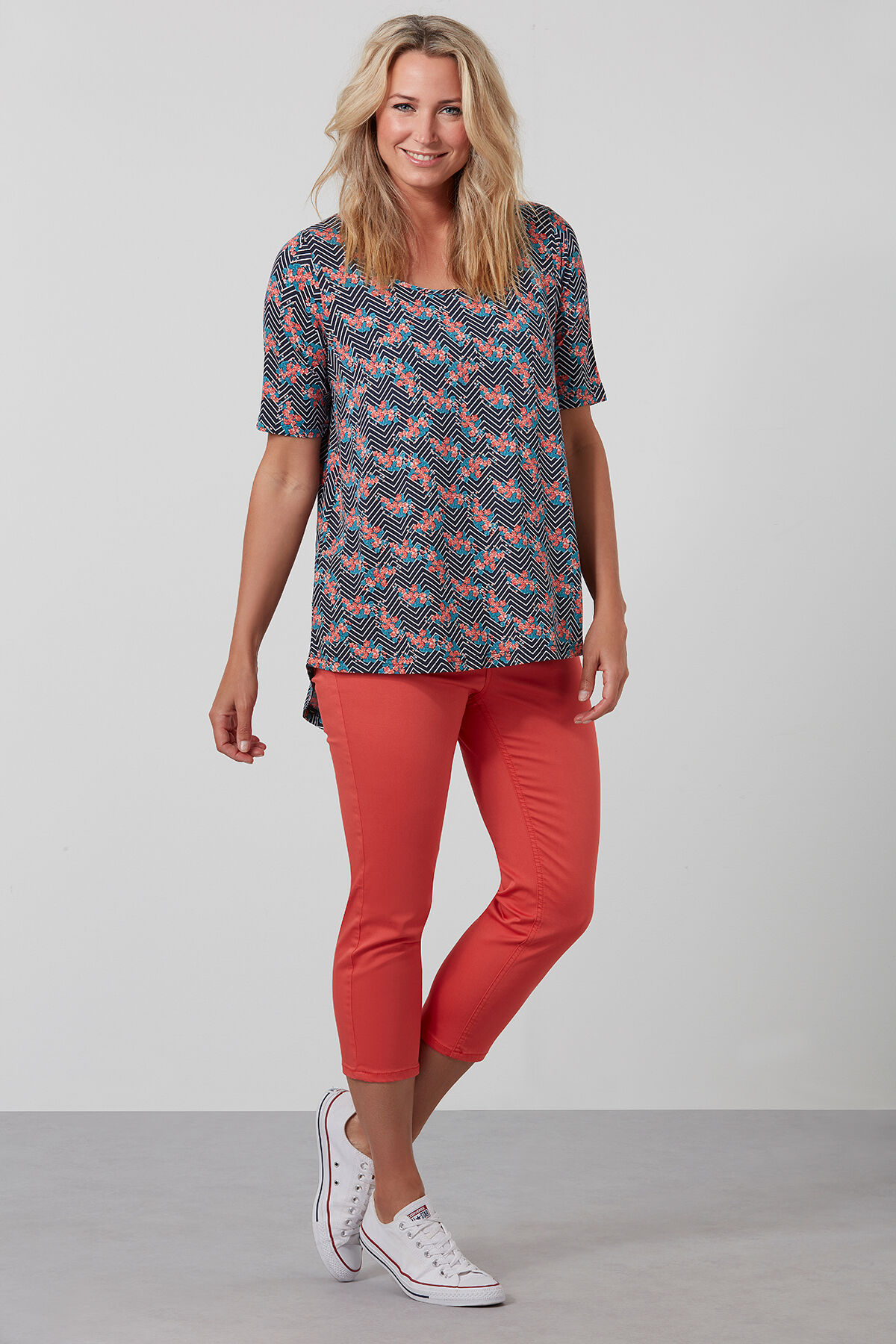 MAGIC Capri image number 4