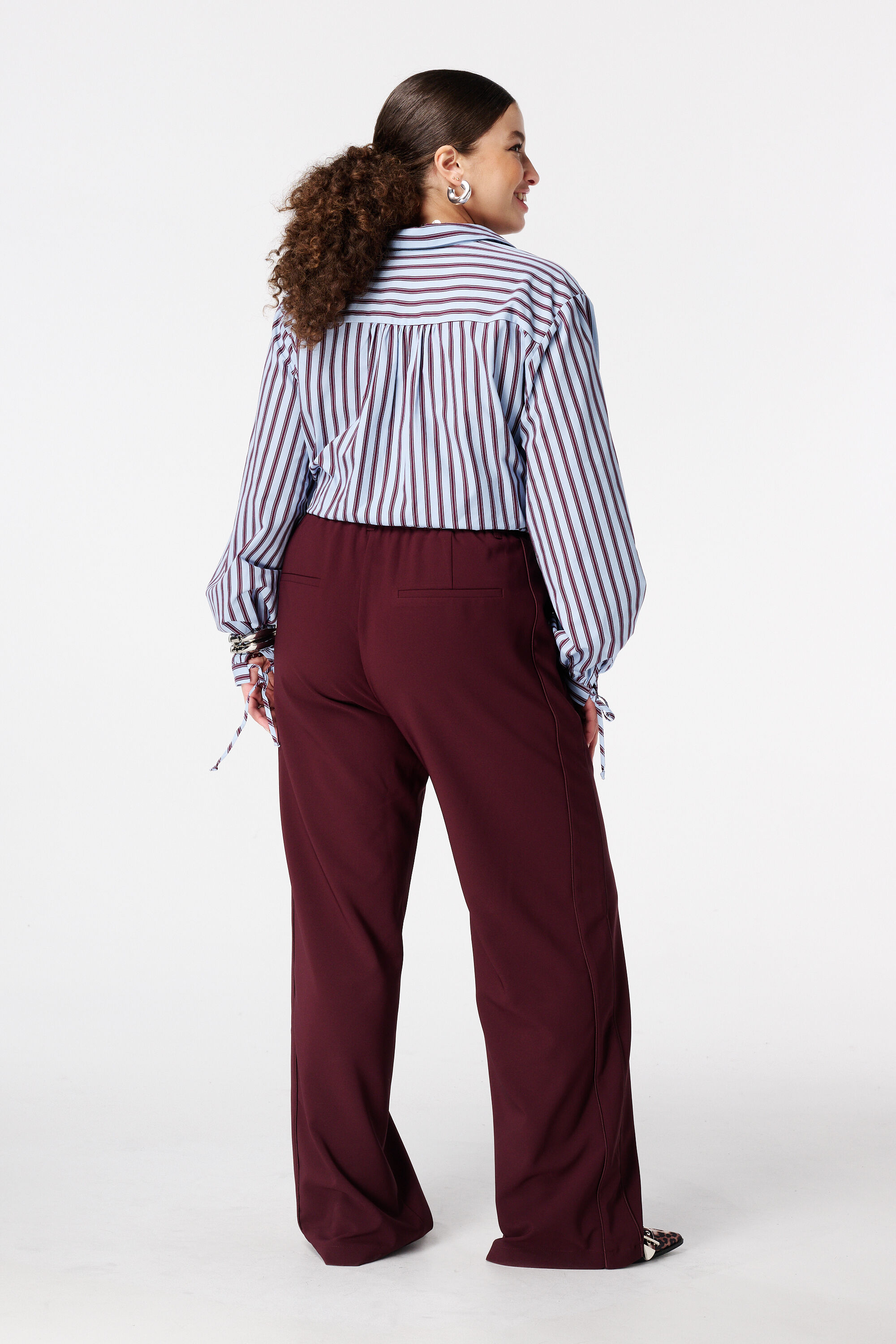 Hose mit Seitenstreifen image number 3