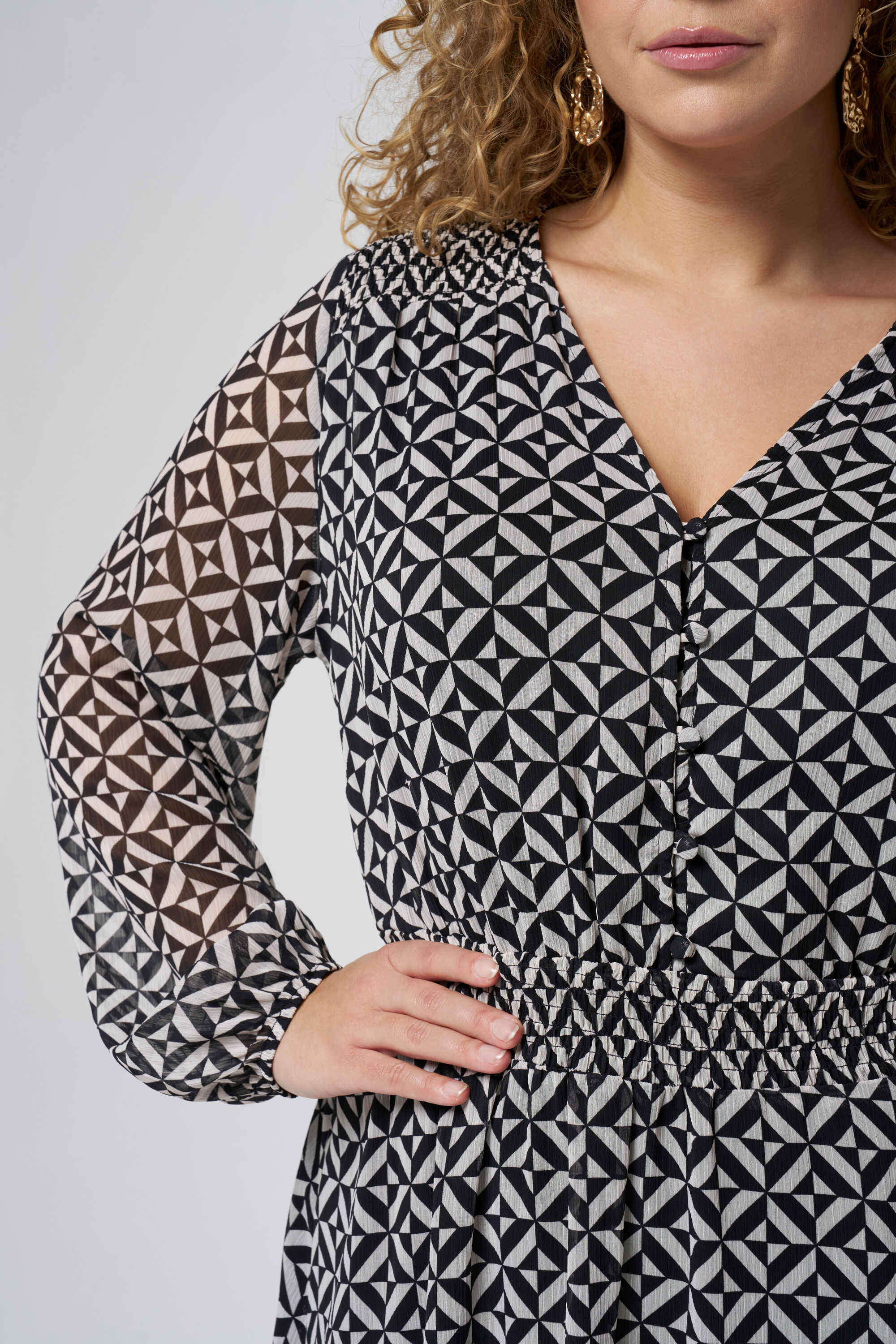 Kleid mit Grafikdruck image number 4