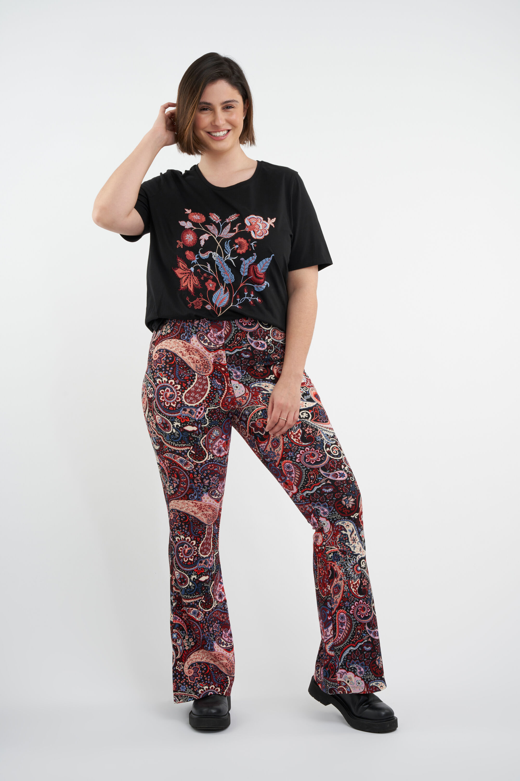 Ausgestellte Leggings mit Print  image number 5