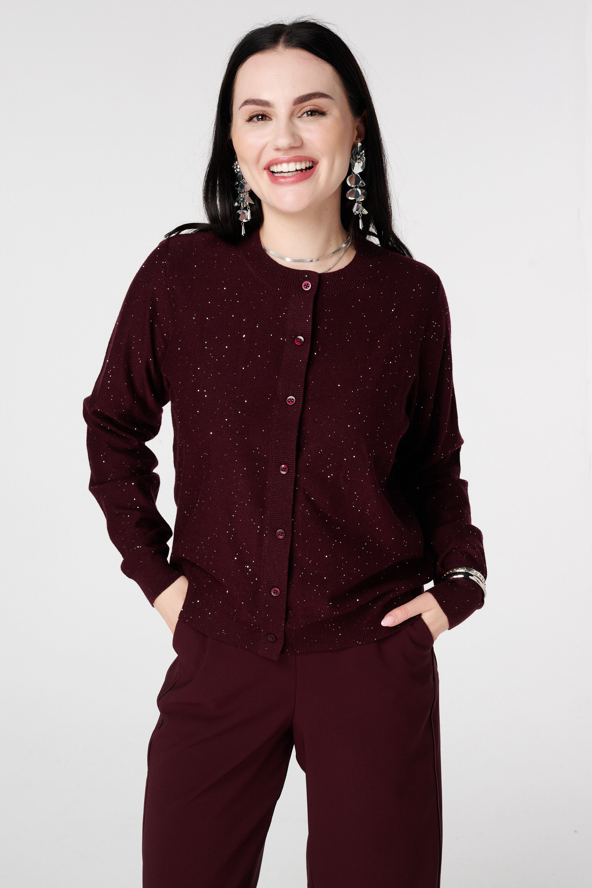 Fein gestrickte Strickjacke mit Mini-Pailletten