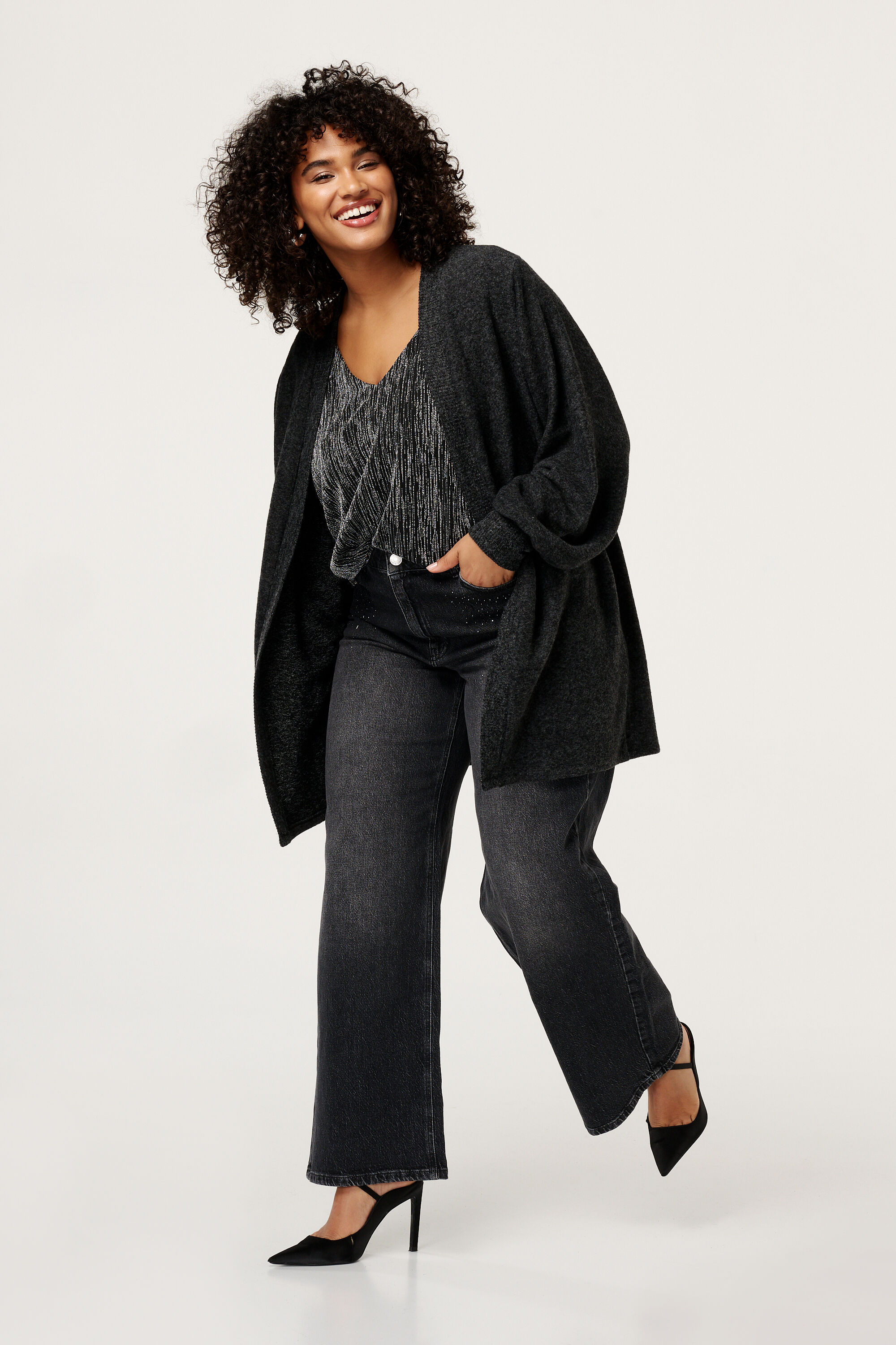 Strickjacke mit Ballon&auml;rmeln image number 5