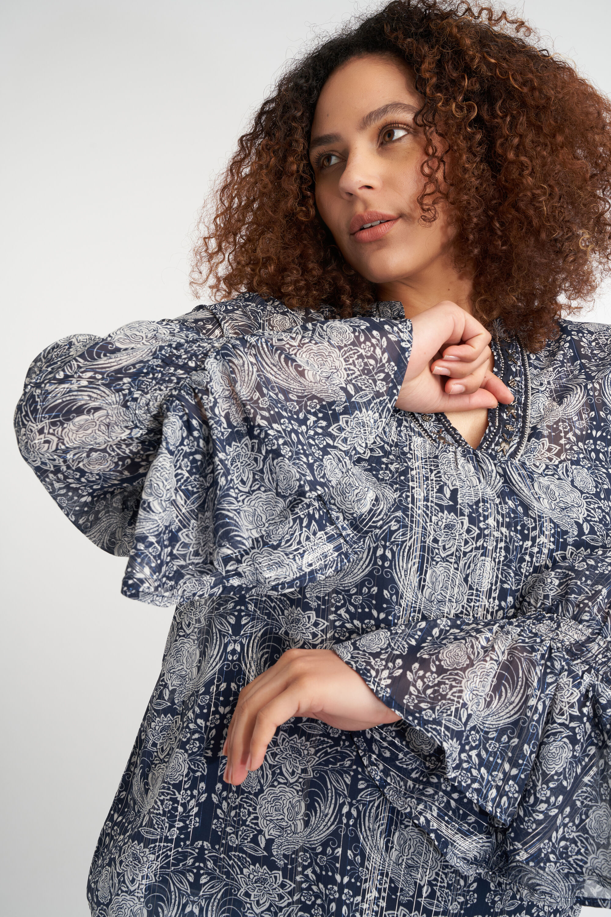 Bluse mit R&uuml;schen&auml;rmeln image number 4