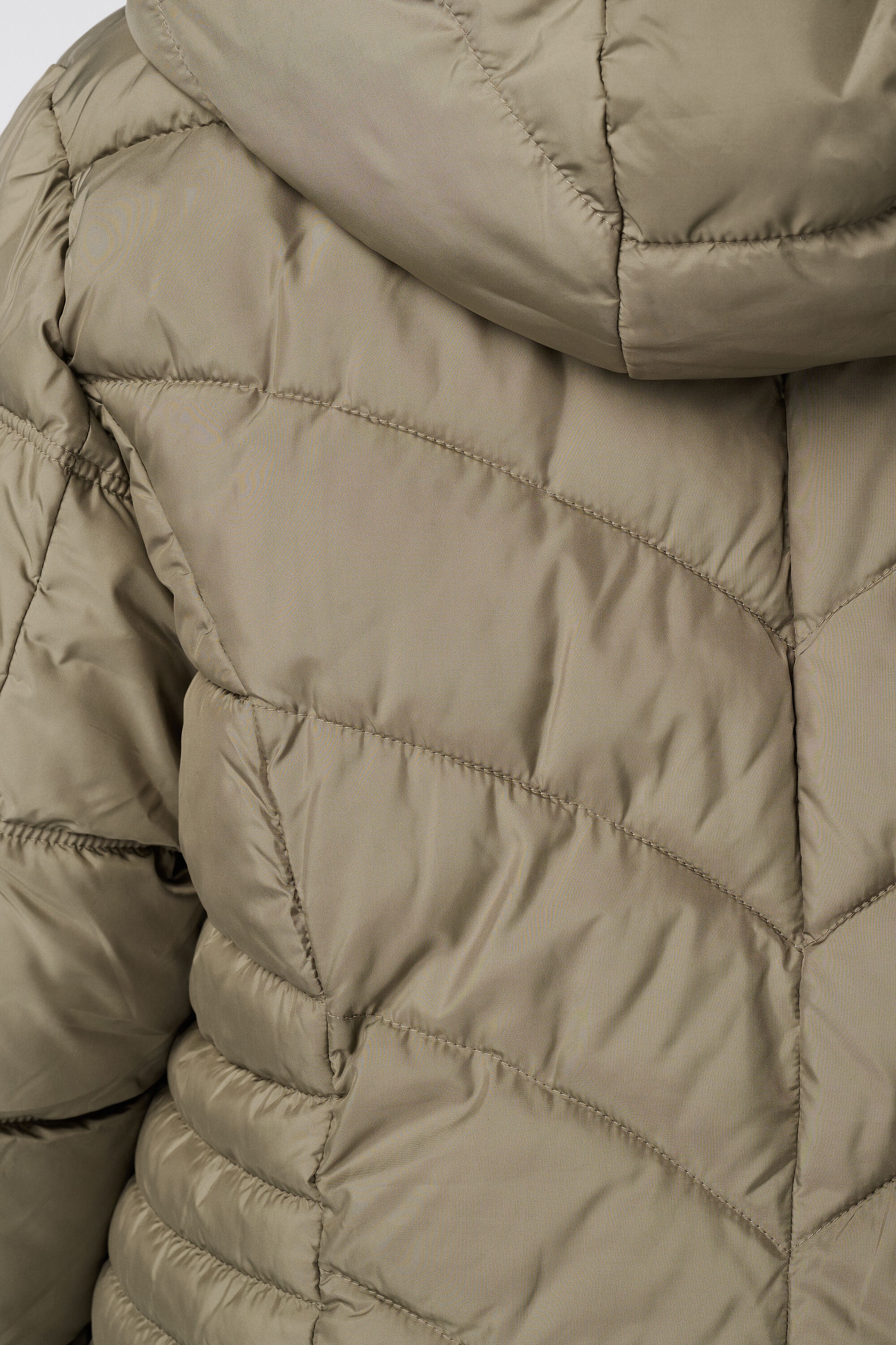 Gesteppte Jacke mit Kapuze image number 6